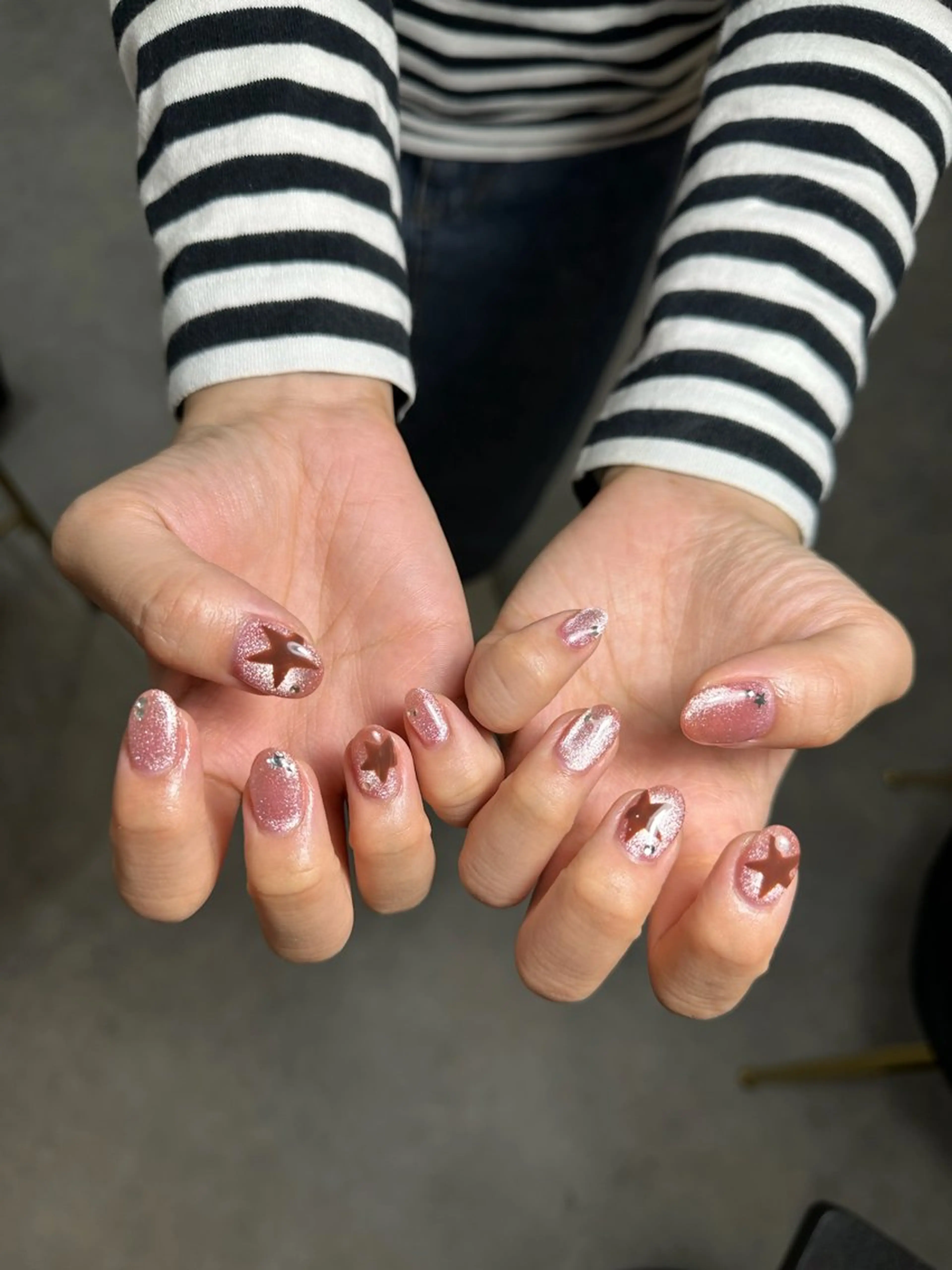 ネイル ATELIERHARLOW所属・nailist MOEのネイルデザイン