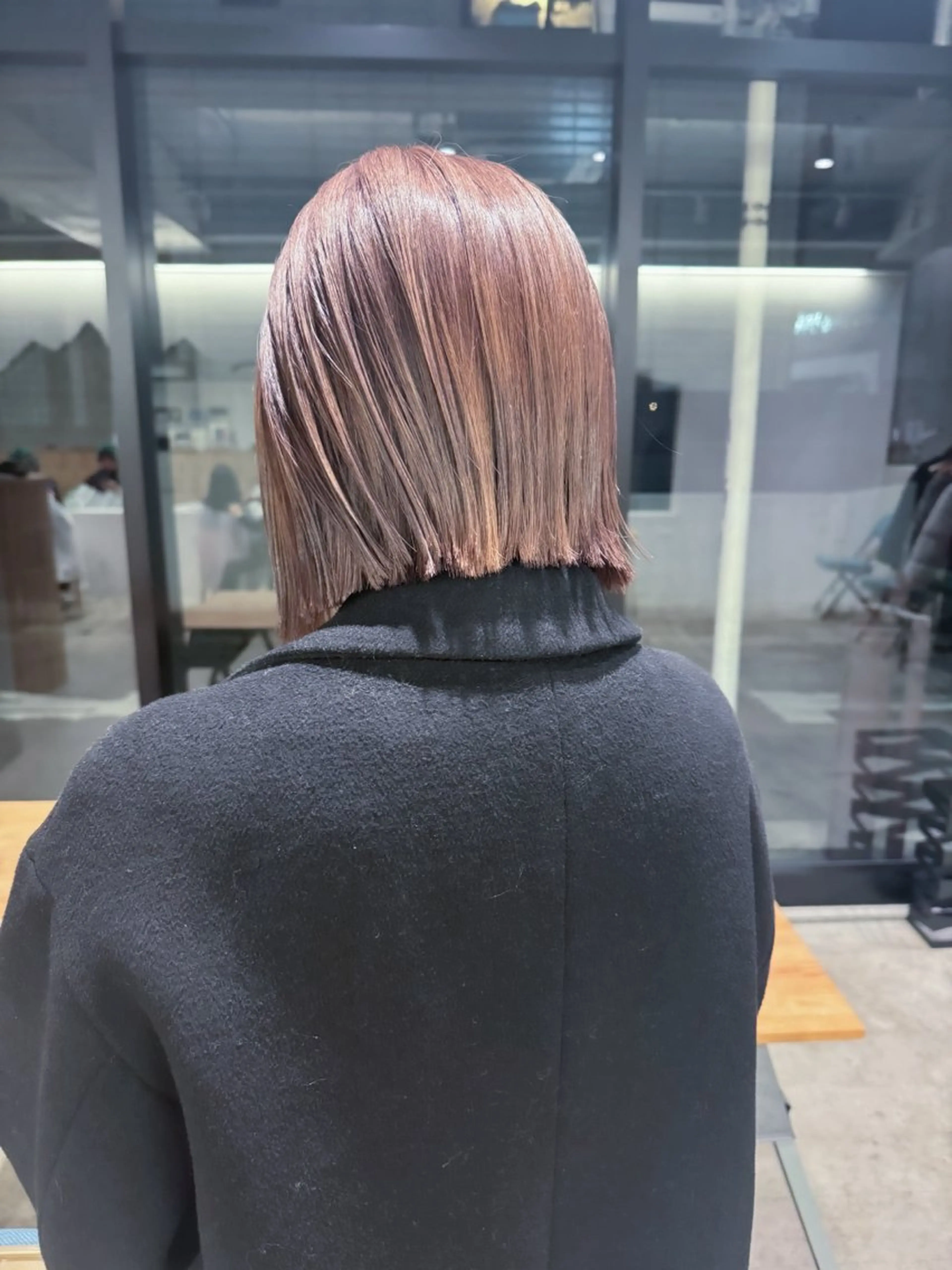 ショート カラー ヘアアレンジ ミニボブ/ブリーチ 🌈MISATOのヘアスタイル