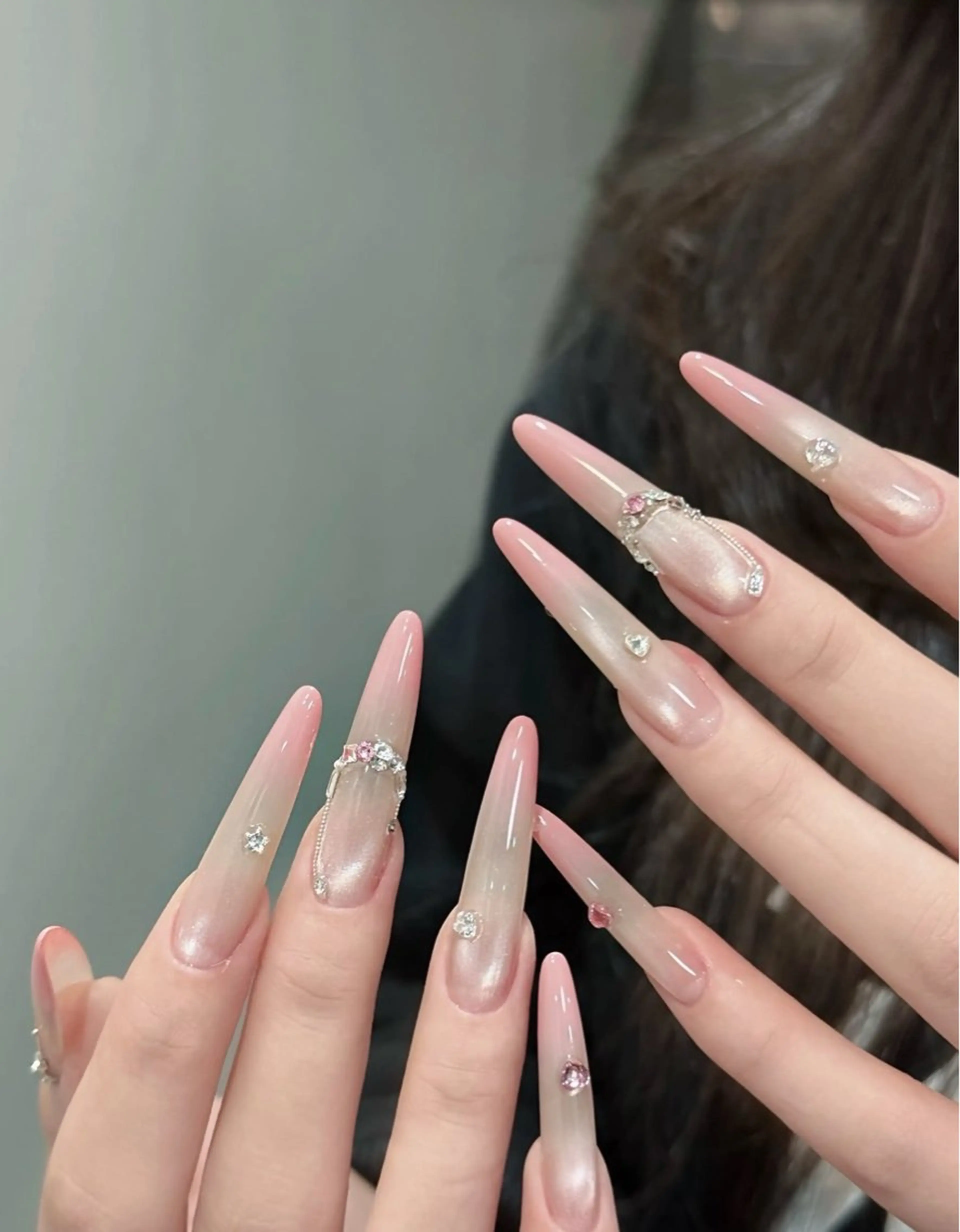 ネイル ETELUNA Nail 銀座店【パラジェル/フィルイン/チップスカルプ/マグネット/ニュアンス】所属・周 テイのネイルデザイン