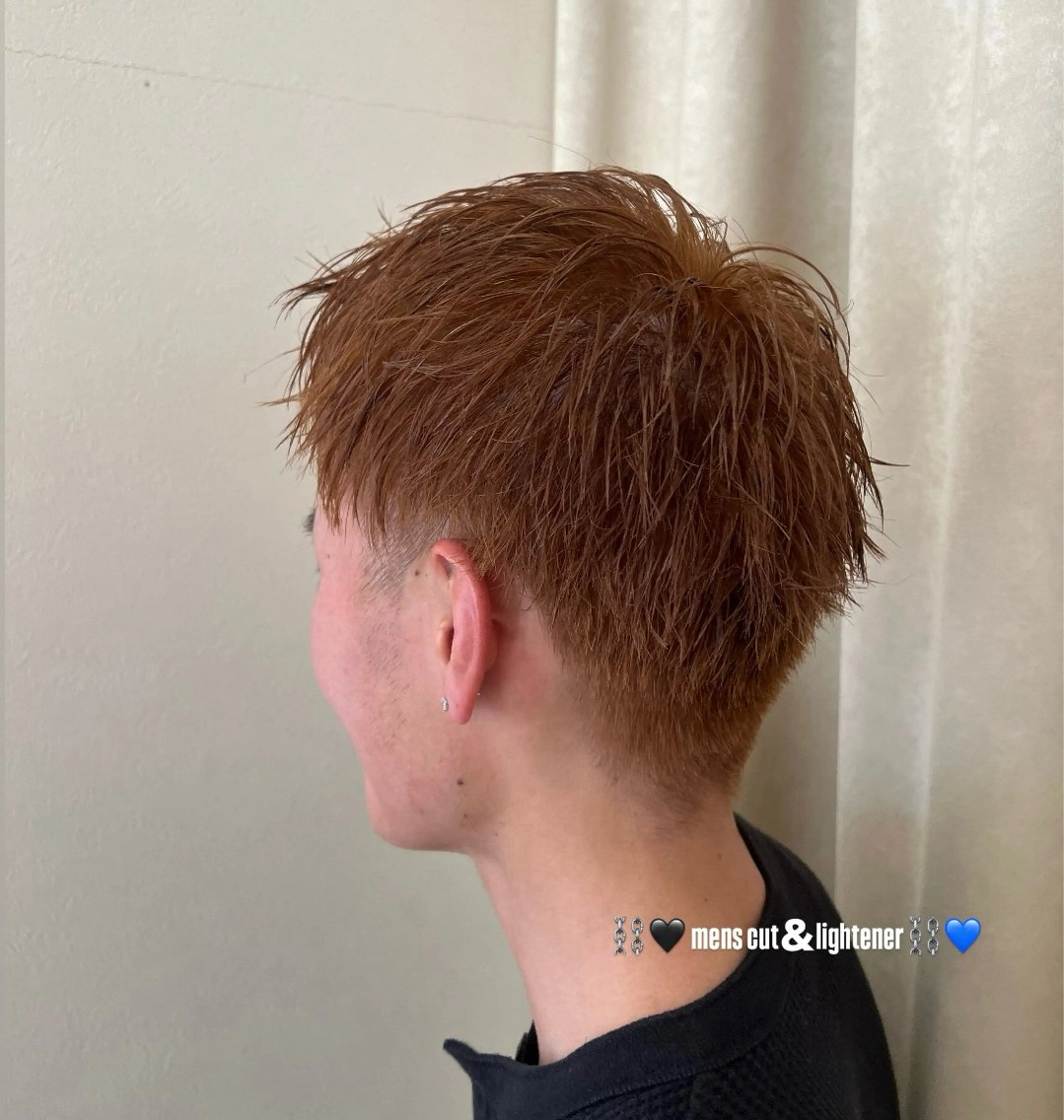 ショート カラー メンズ メンズブリーチ ブリーチ ブリーチなしカラー カット ヘアカラー LiTA 友田未来のヘアスタイル