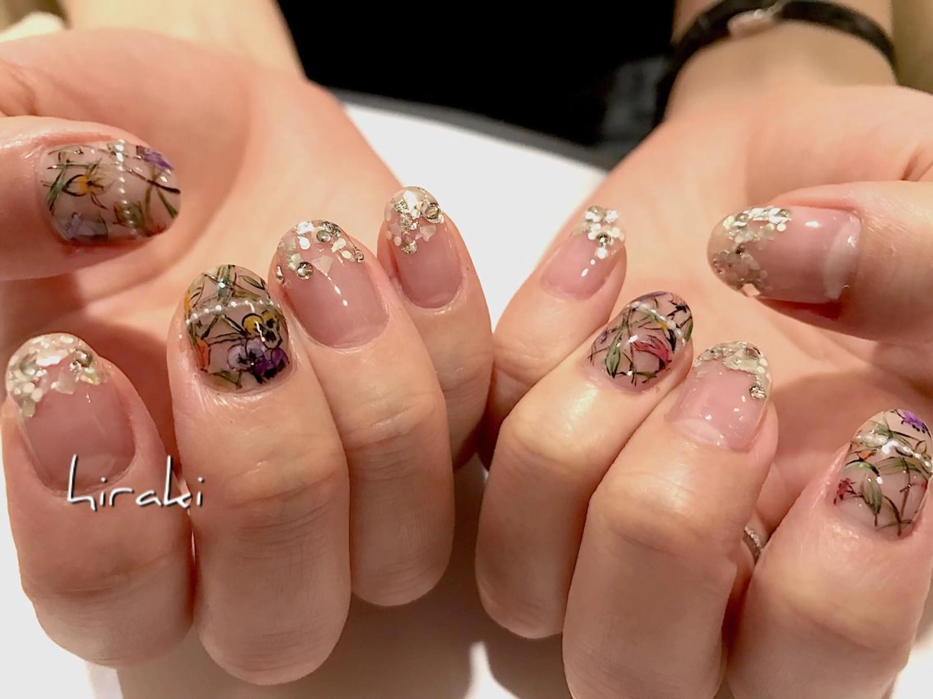 ネイル nail atelier AMBER所属・saori .の眉毛・アイブロウイメージ