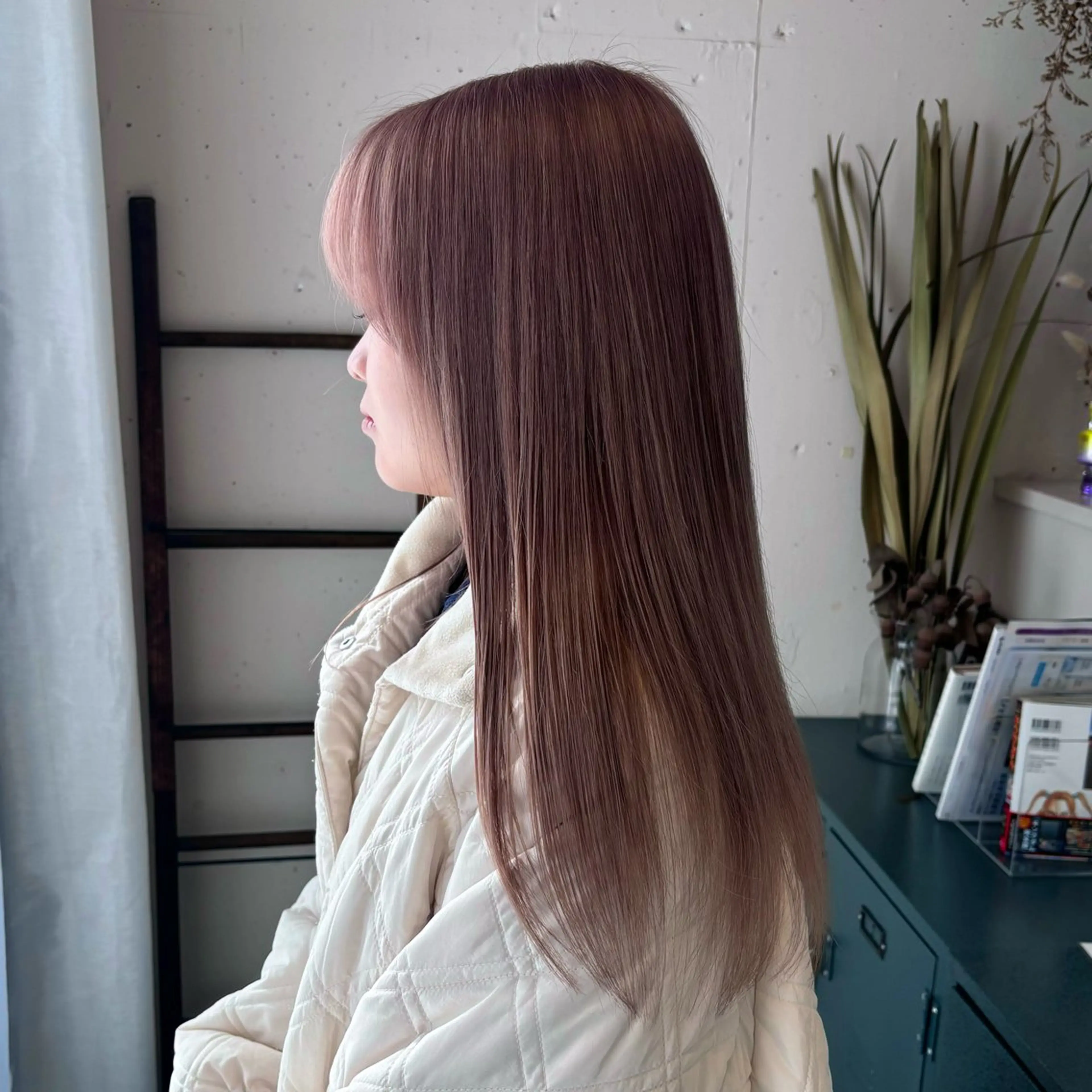 【🪽明るく透明感あるカラー🪽】ブリーチカラーの写真