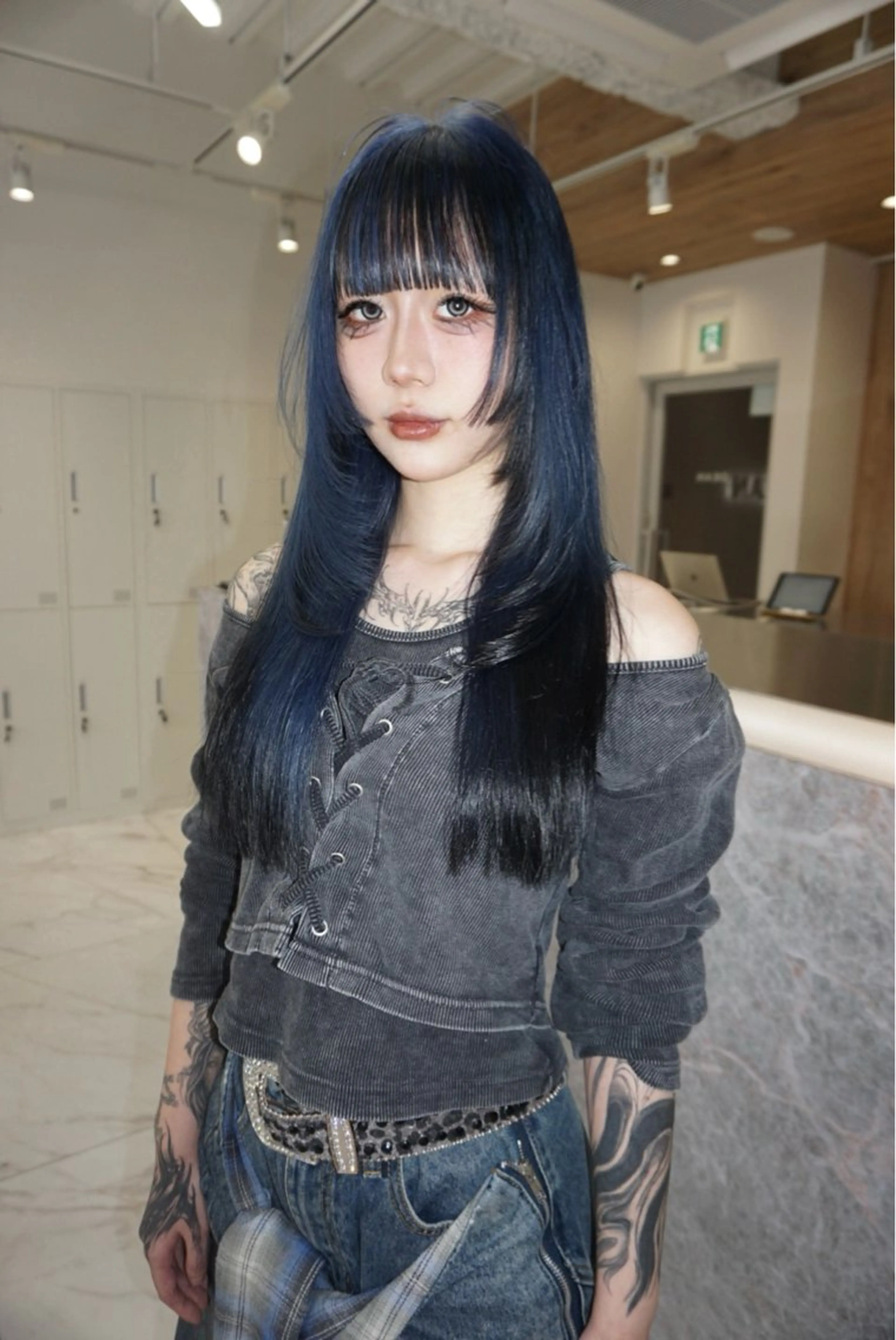 ロング カラー ブリーチ シルバー カット ヘアカラー トリートメント DEAN栄店所属・湾系韓系レイヤー DEAN石川理子のヘアスタイル