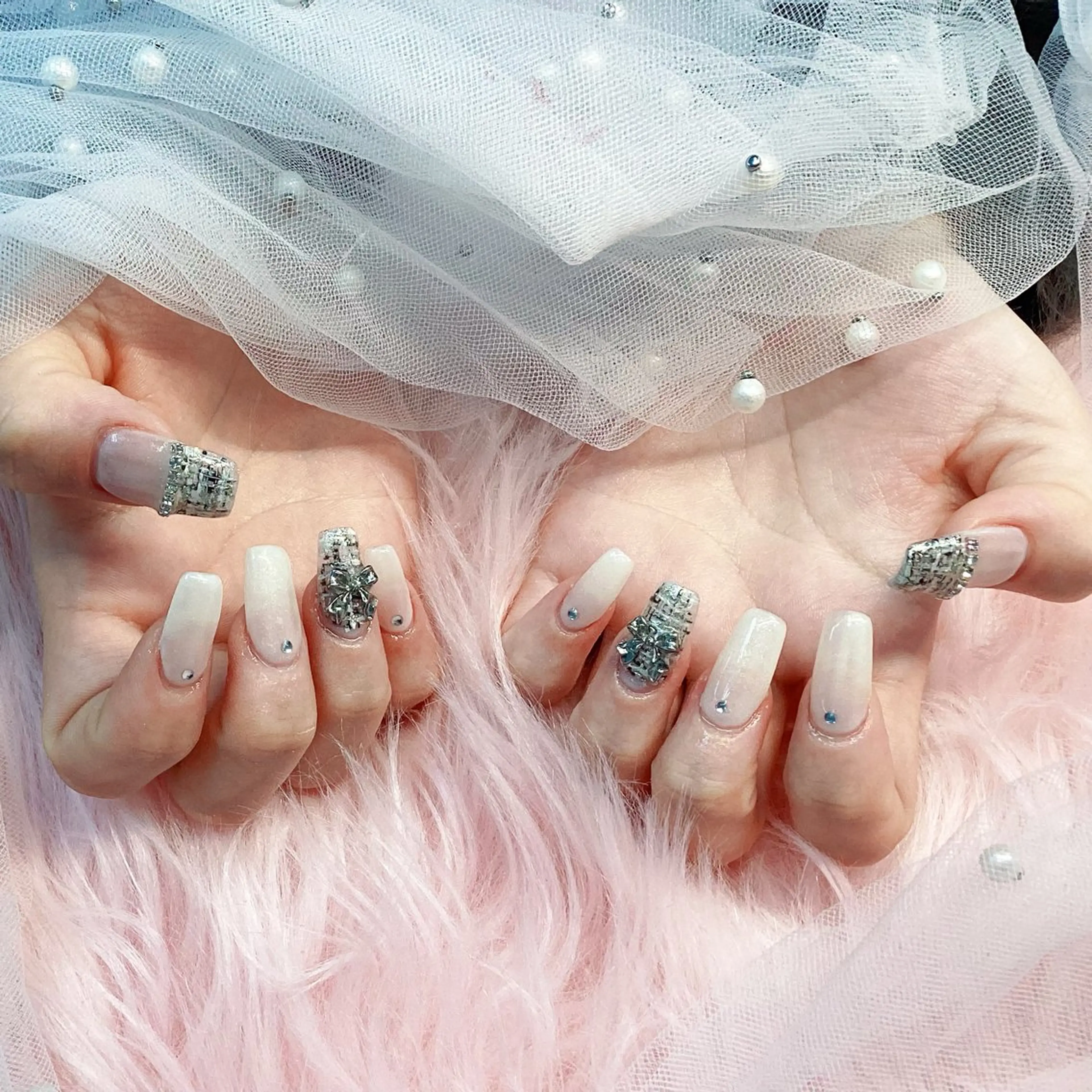 ネイル パーツ全部¥110 サロンミミのネイルデザイン