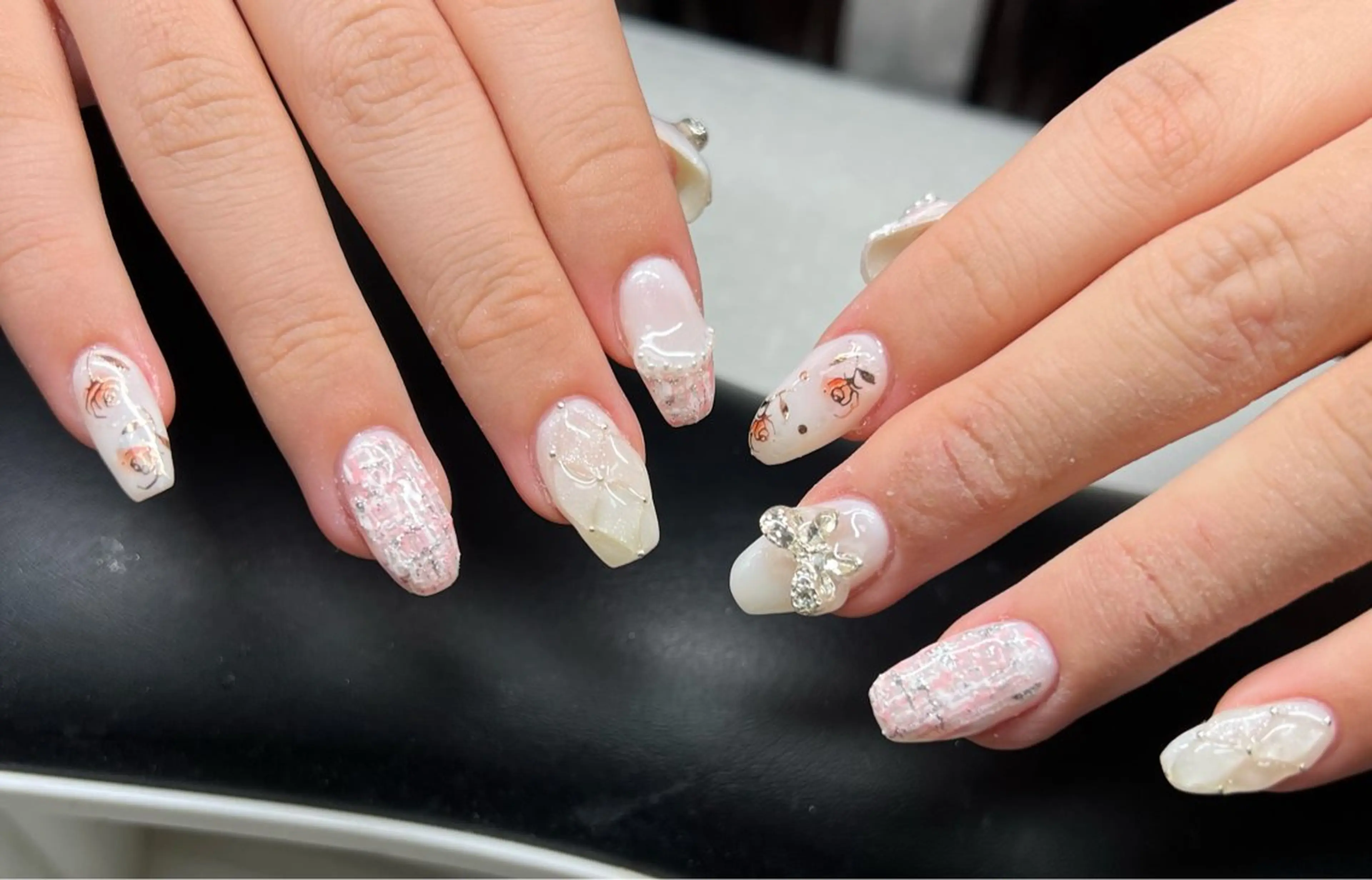 ネイル オーロラネイル チークネイル 長さ出し フットネイル フレンチネイル Lee Nails チップ長さだし専門店のネイルデザイン