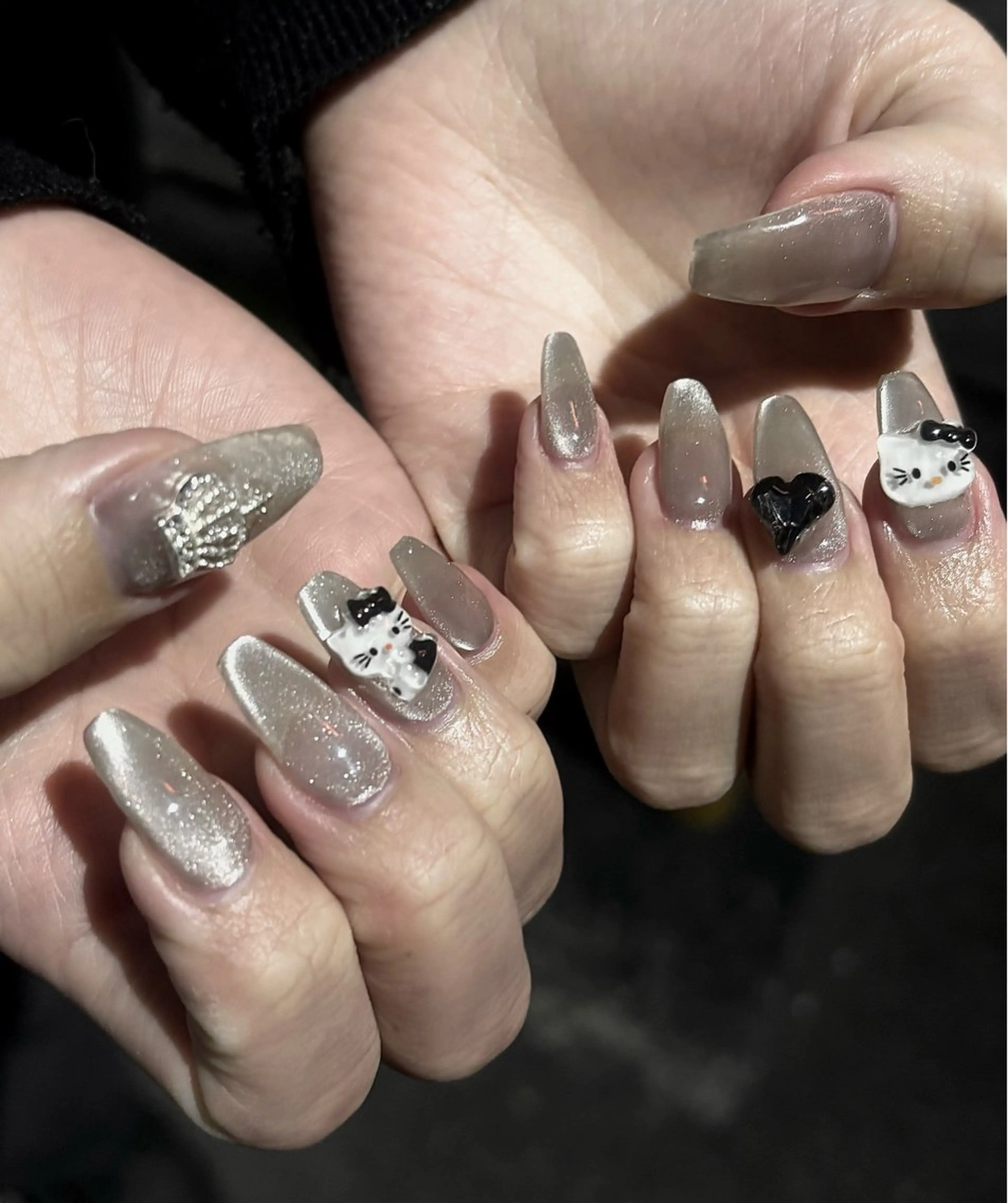 ネイル EmaNail＋KIHAKUYA 肥後橋店所属・Emanail肥後橋 Hanaのネイルデザイン