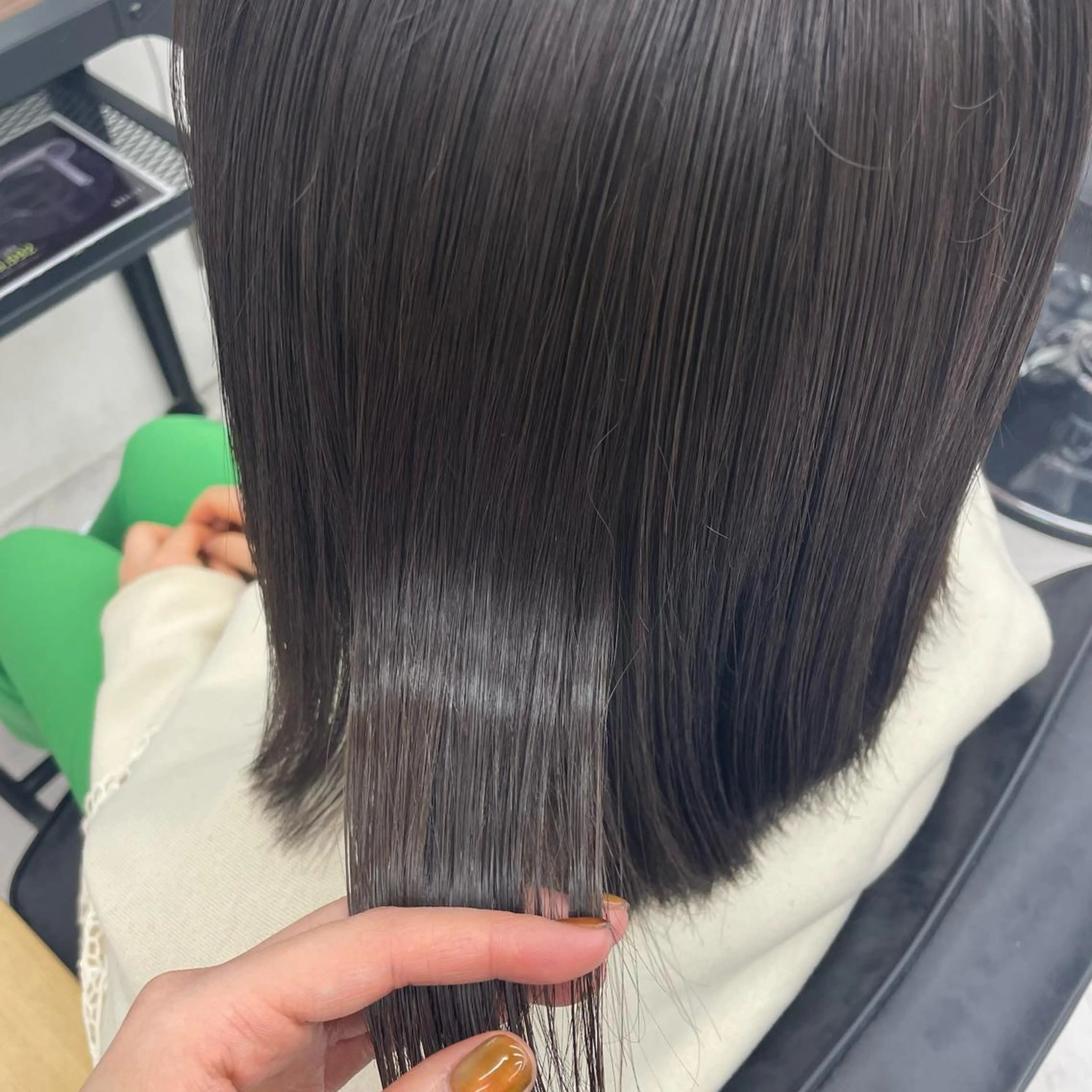 ロング カラー パーマ ヘアアレンジ メンズ キッズ ネイル マツエク・マツパ アイブロウ 黒髪 クリアネイル mona/ ストレートスタイル✨のヘアスタイル