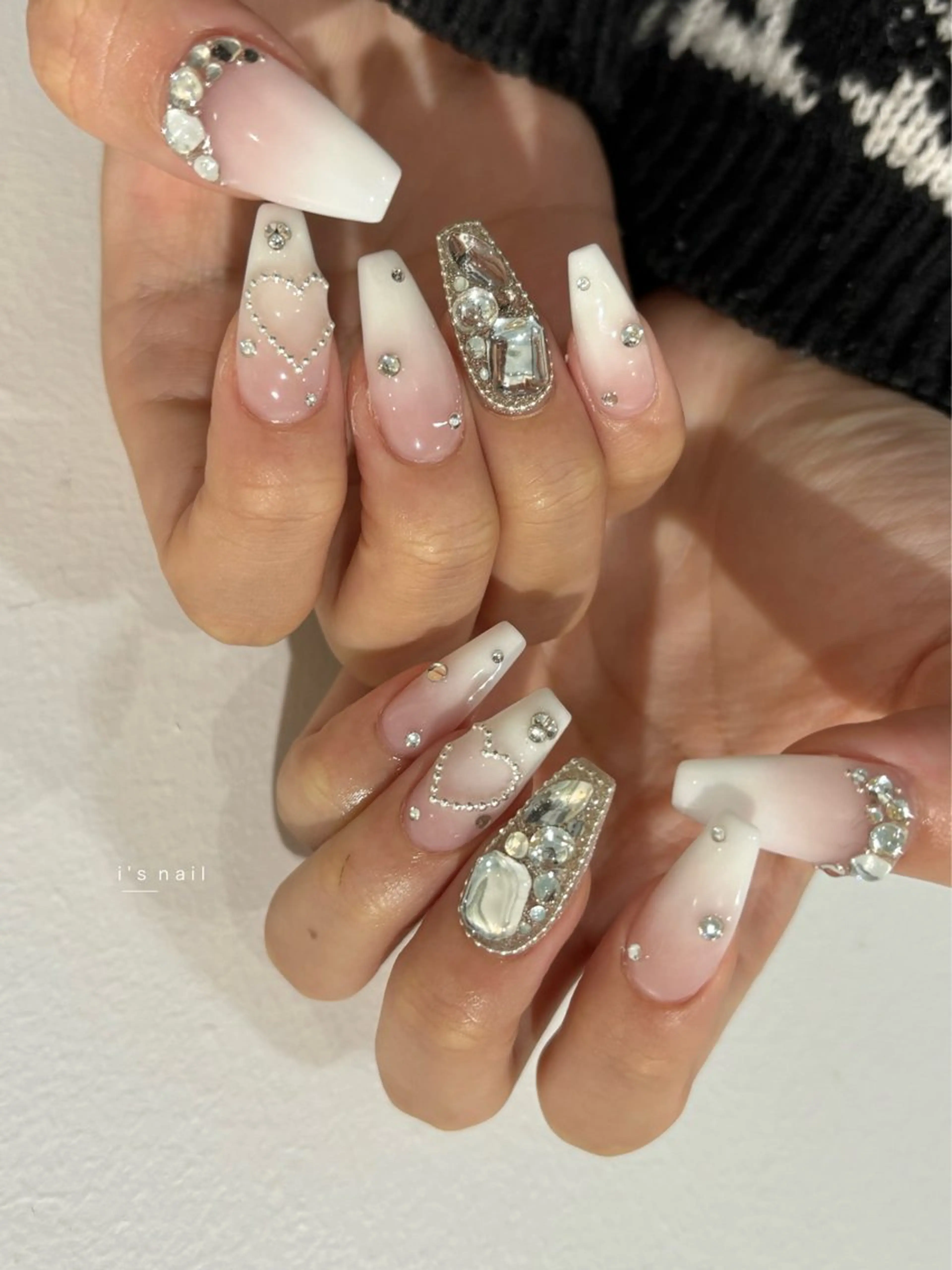 ネイル アートネイル ネイルチップ i's nail 〈アイズネイル〉のネイルデザイン