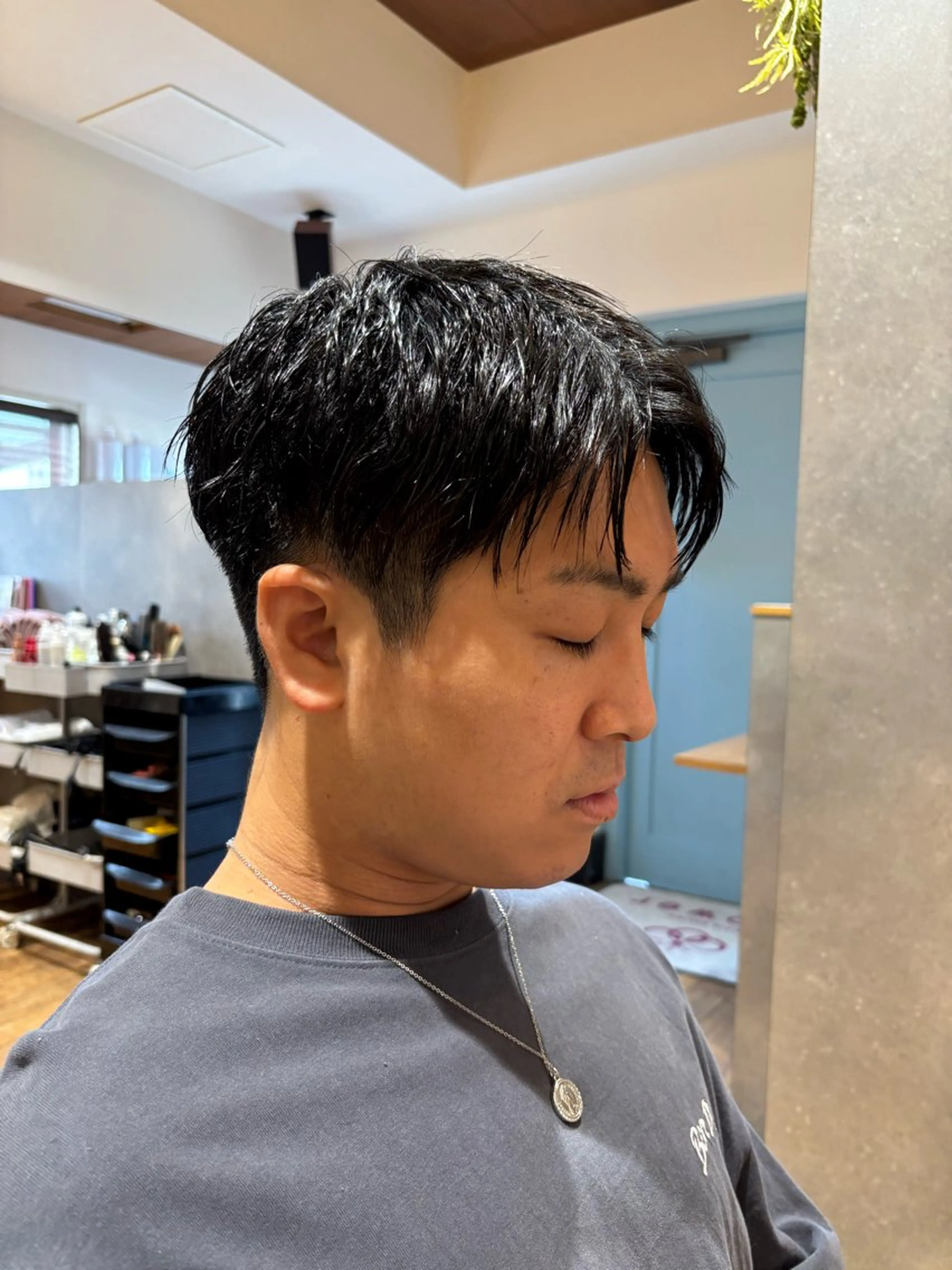 メンズ センターパート 森本 美咲のヘアスタイル