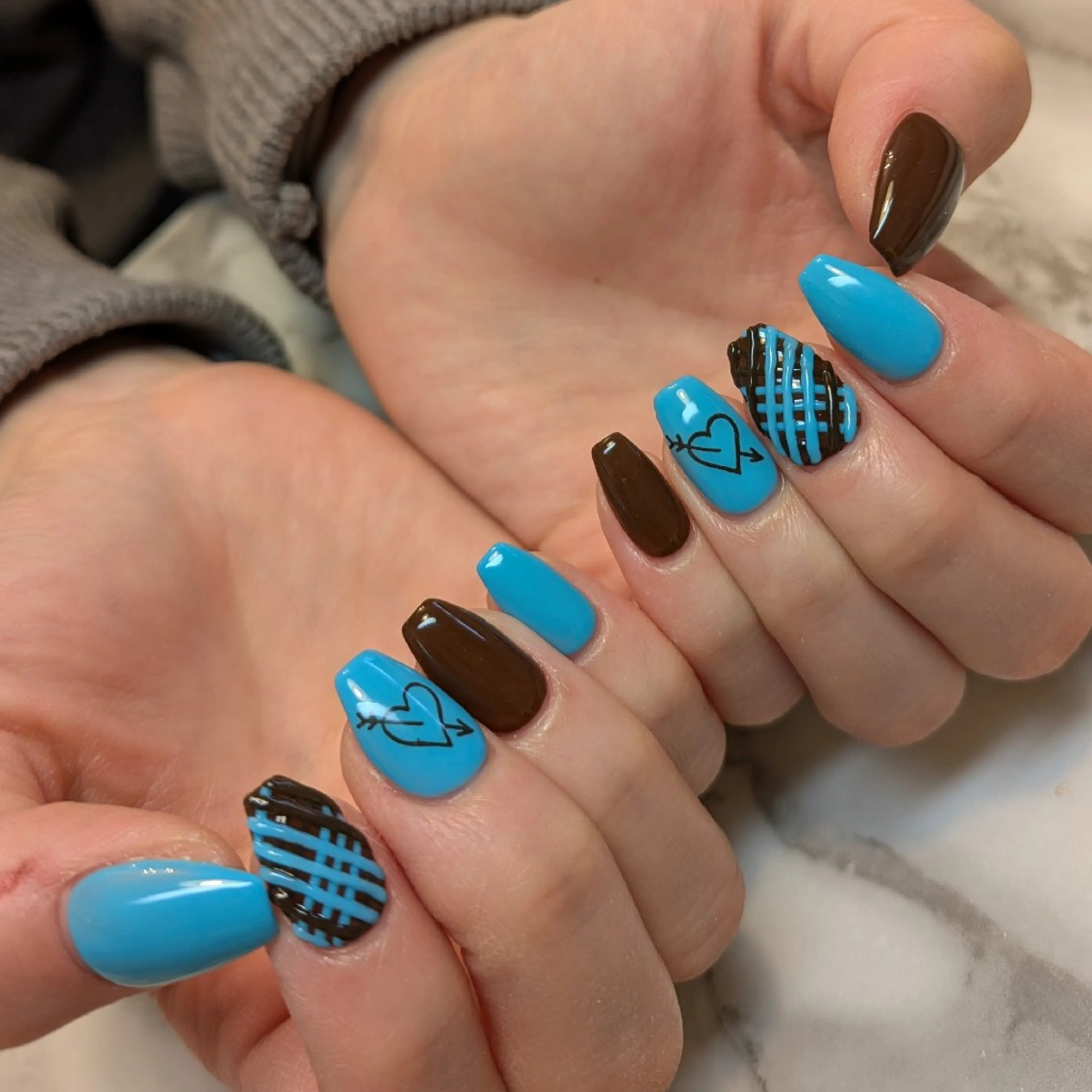 ネイル ジェヌインネイル 河内のネイルデザイン