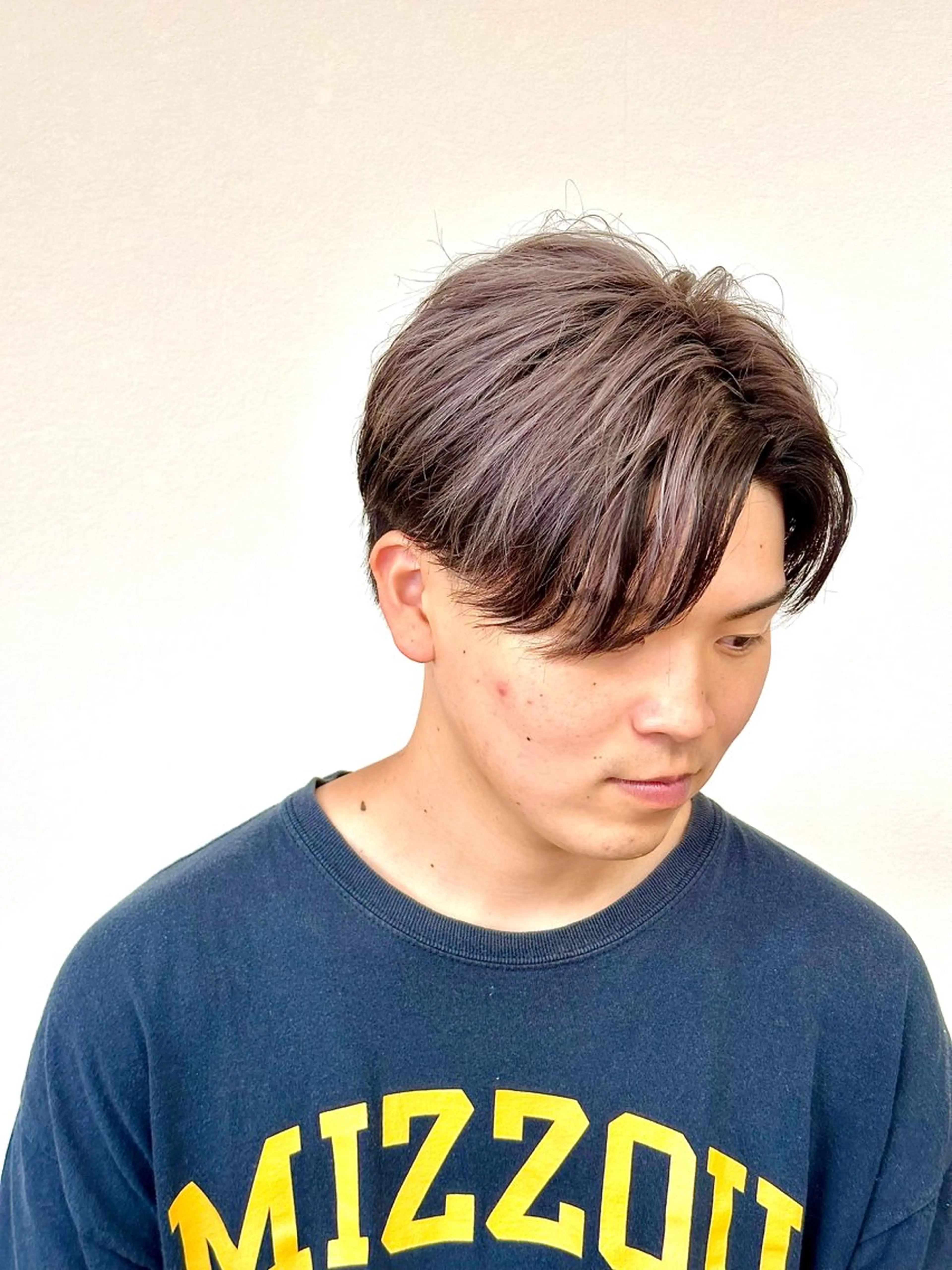 ミディアム SWELL-WHITE-所属・緒方 翔英のヘアスタイル