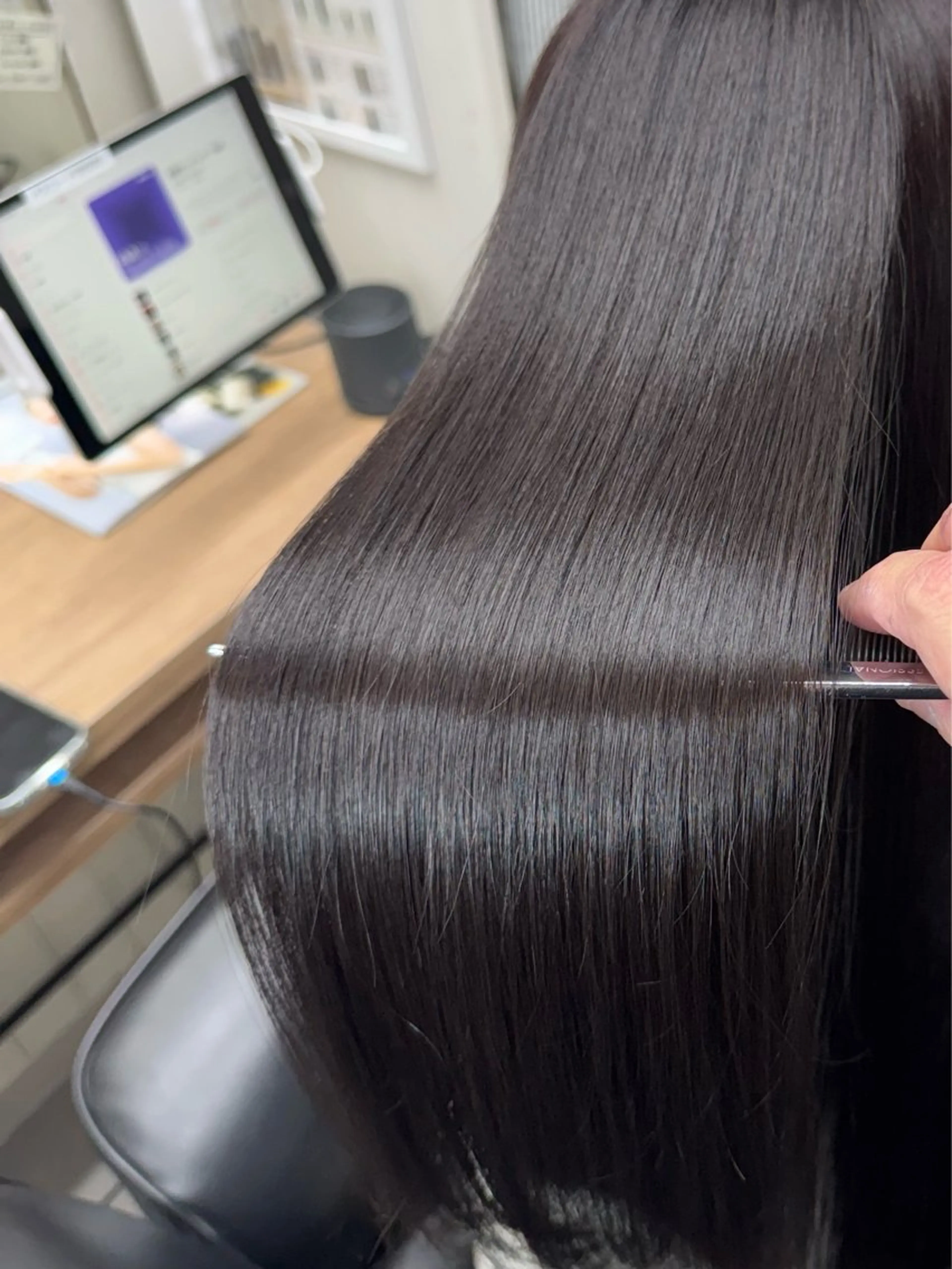 ロング カラー アディクシーカラー イルミナカラー クオルシアカラー 髪質改善 韓国風ヘア カット ヘアカラー トリートメント The Apartment of Solon 船橋 2nd所属・高橋潤⚜️縮毛矯正 /NEO髪質改善のヘアスタイル