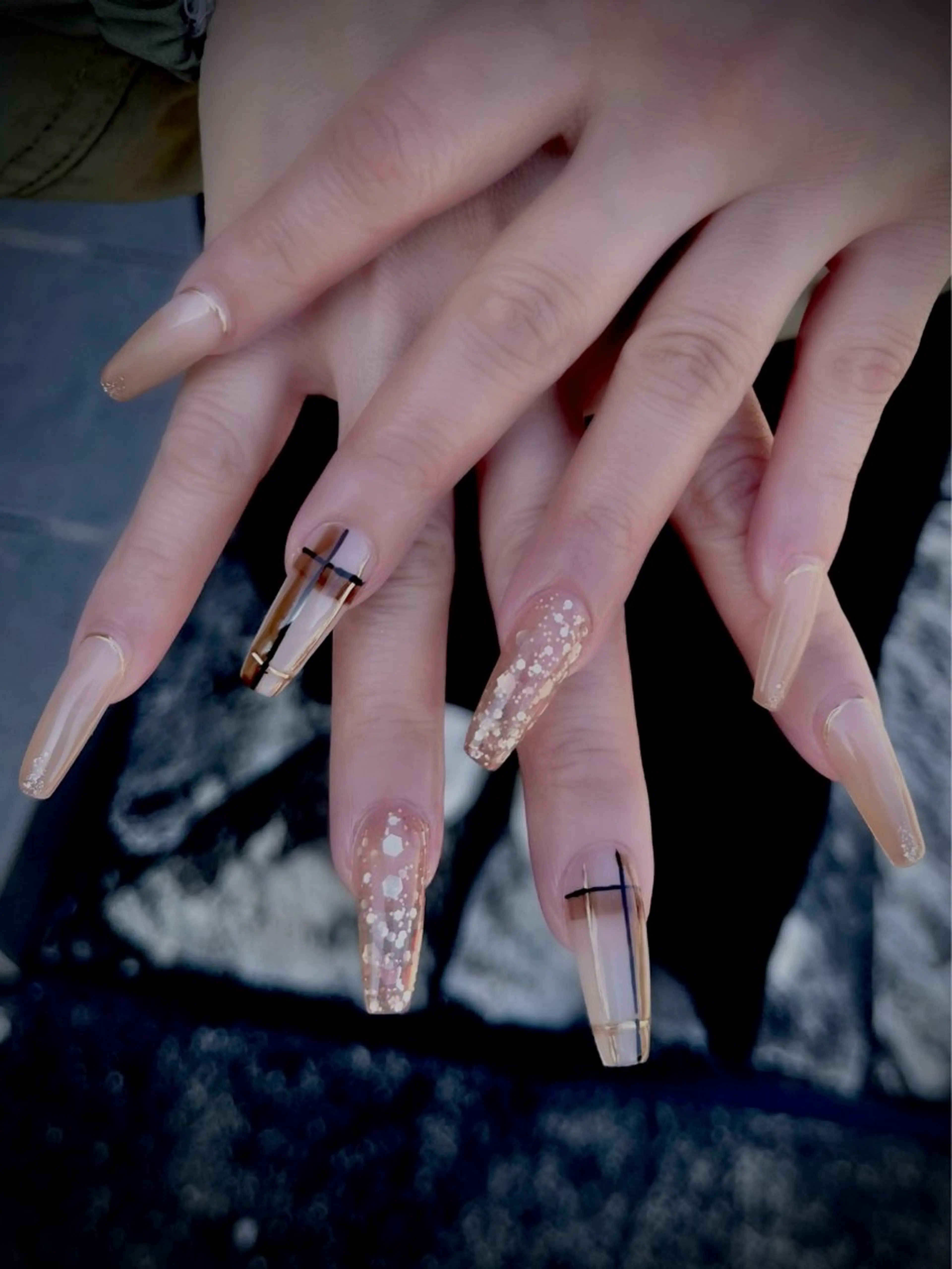 ネイル キラキラネイル マグネットネイル ワンカラーネイル スカルプネイル ワンホンネイル nine.🦋 YUKOのネイルデザイン