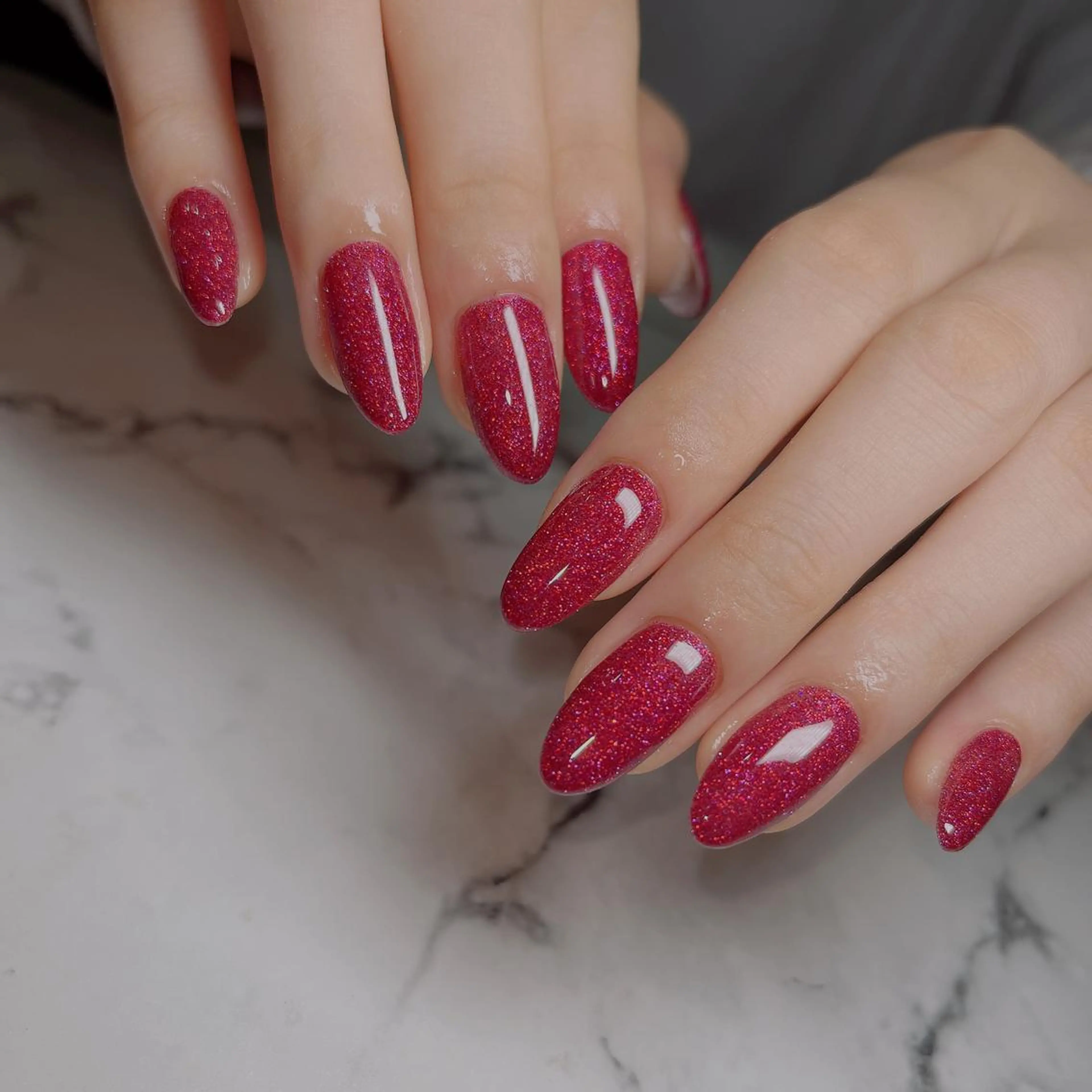 ネイル フットネイル フレンチネイル ジェルネイル ラメ(グリッター) ラメグラデーション ハンドネイル NEO Beauty Salon所属・𝐍𝐄𝐎 𝐉𝐔𝐑𝐈のネイルデザイン