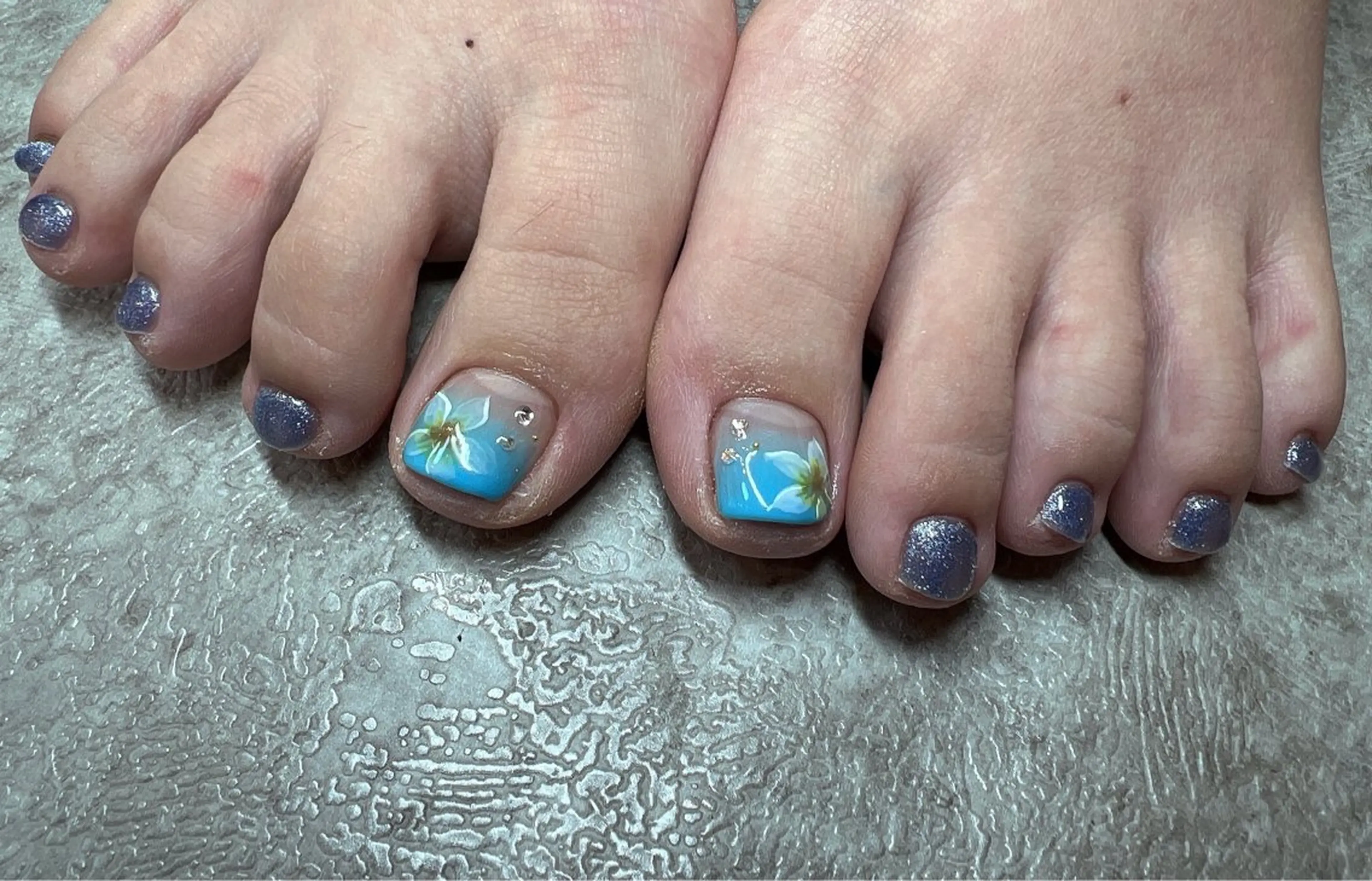 ネイル フットネイル Lavish nailのネイルデザイン