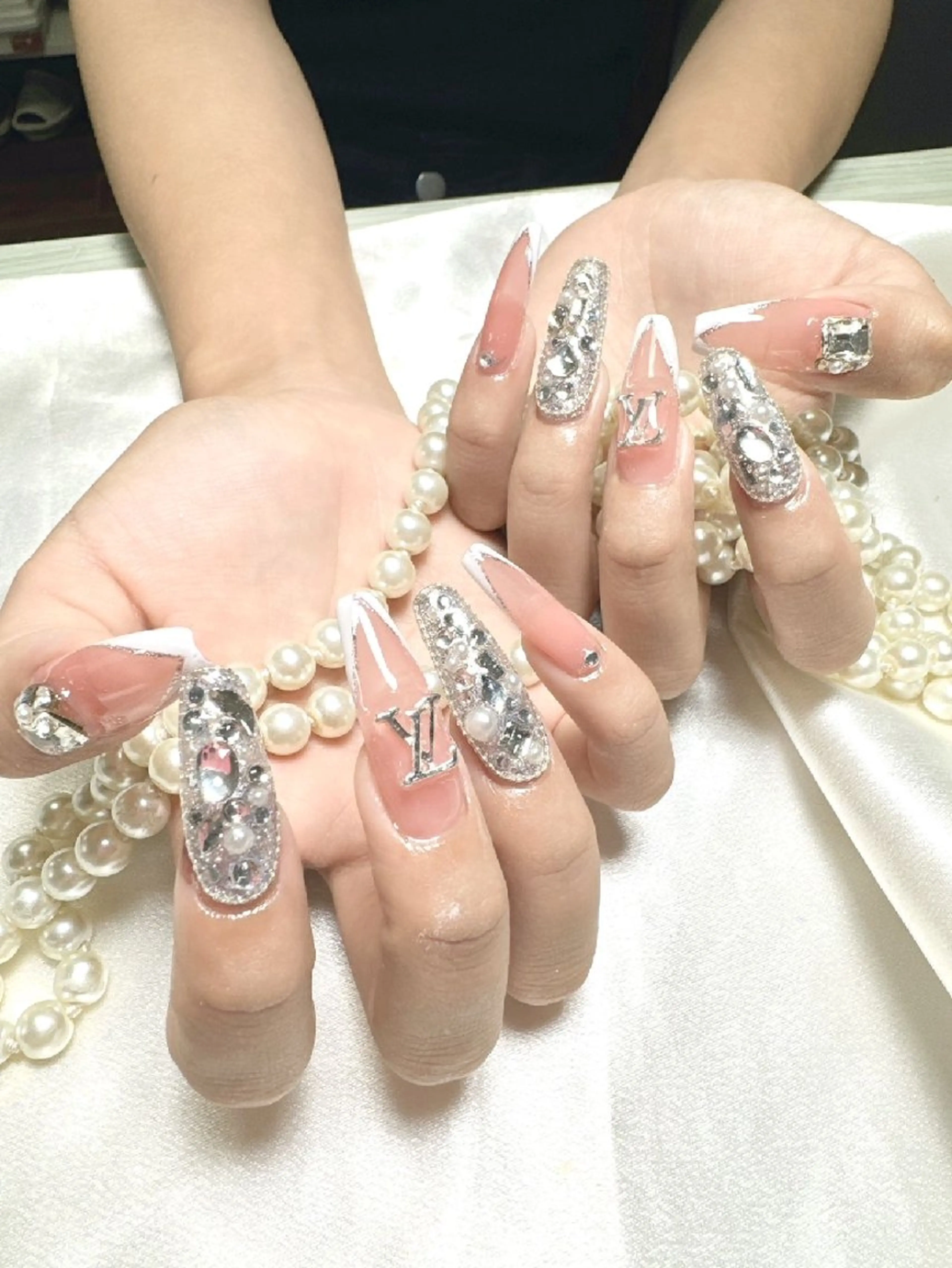 ネイル ENsalon AKIRAのネイルデザイン