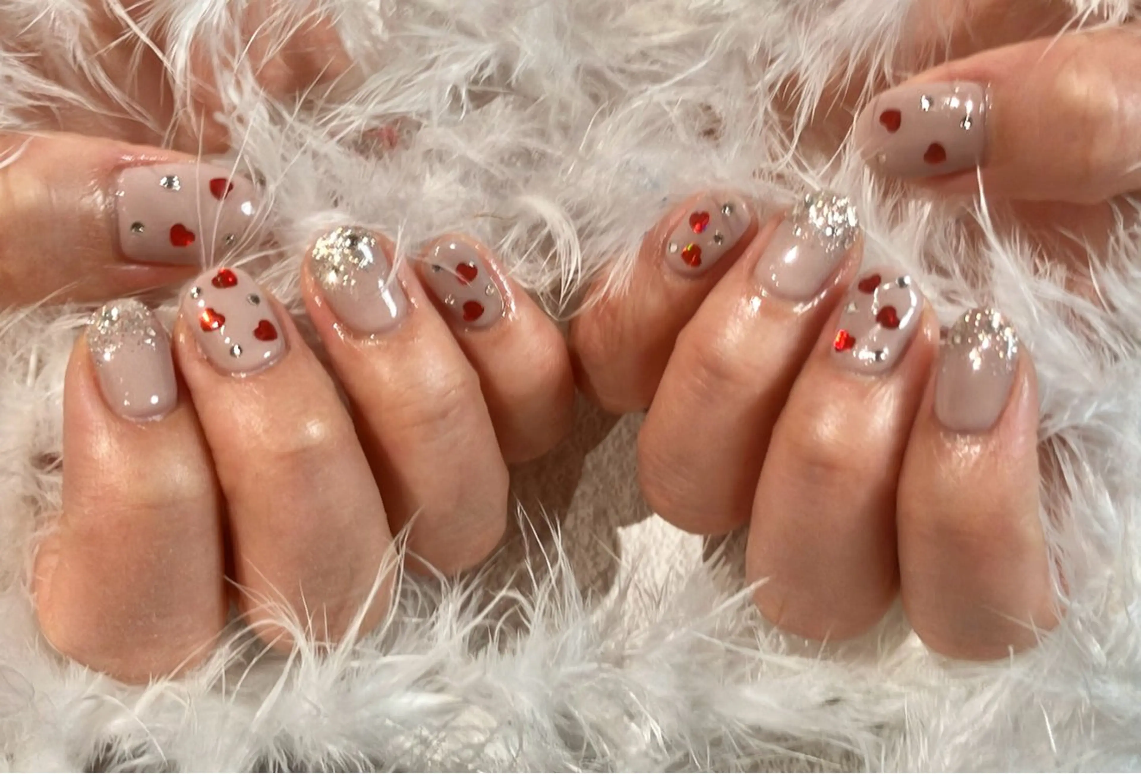 ネイル アートネイル ハート バレンタイン ハンドネイル たまプラーザ ANZUのネイルデザイン