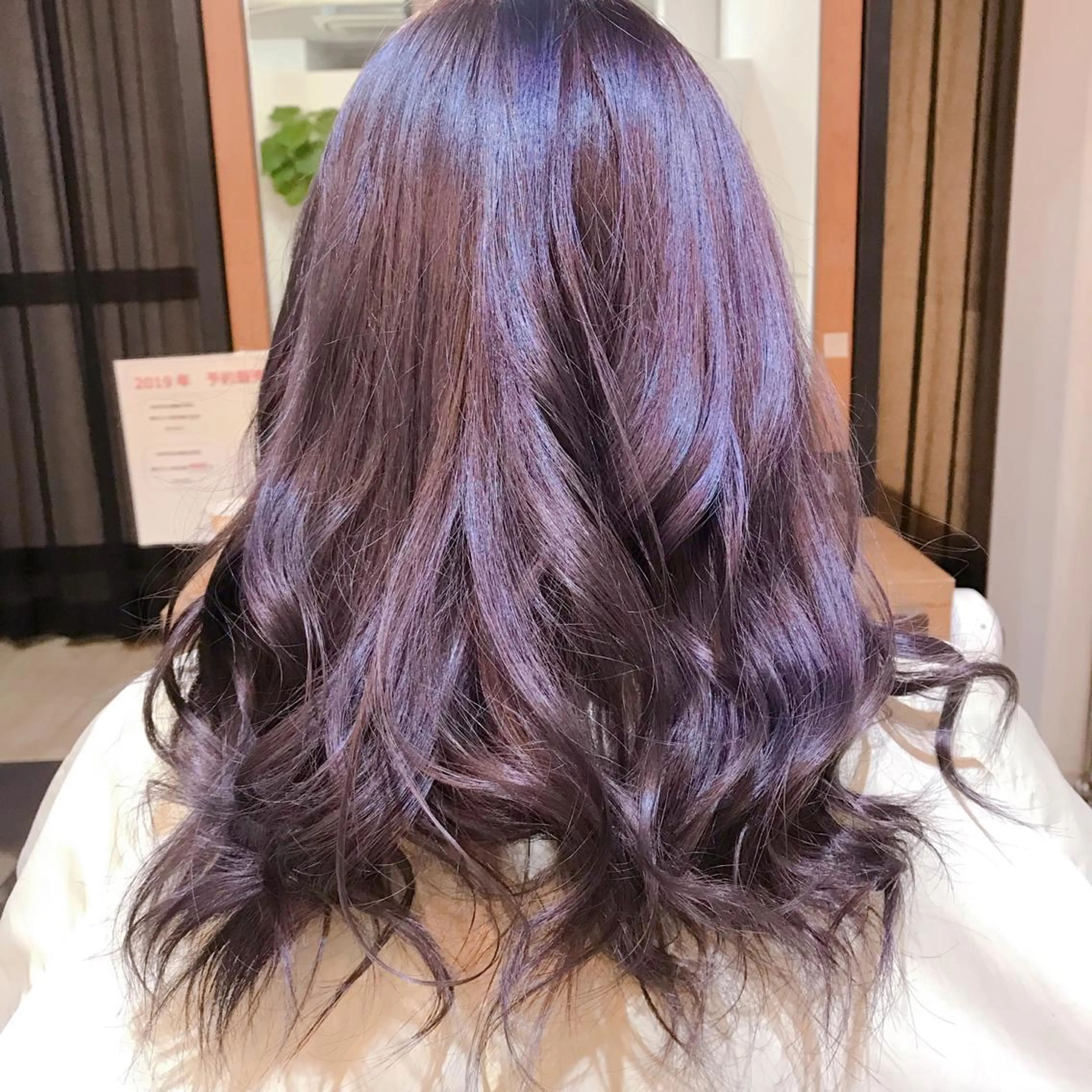 セミロング BRAS ナカガワのヘアスタイル