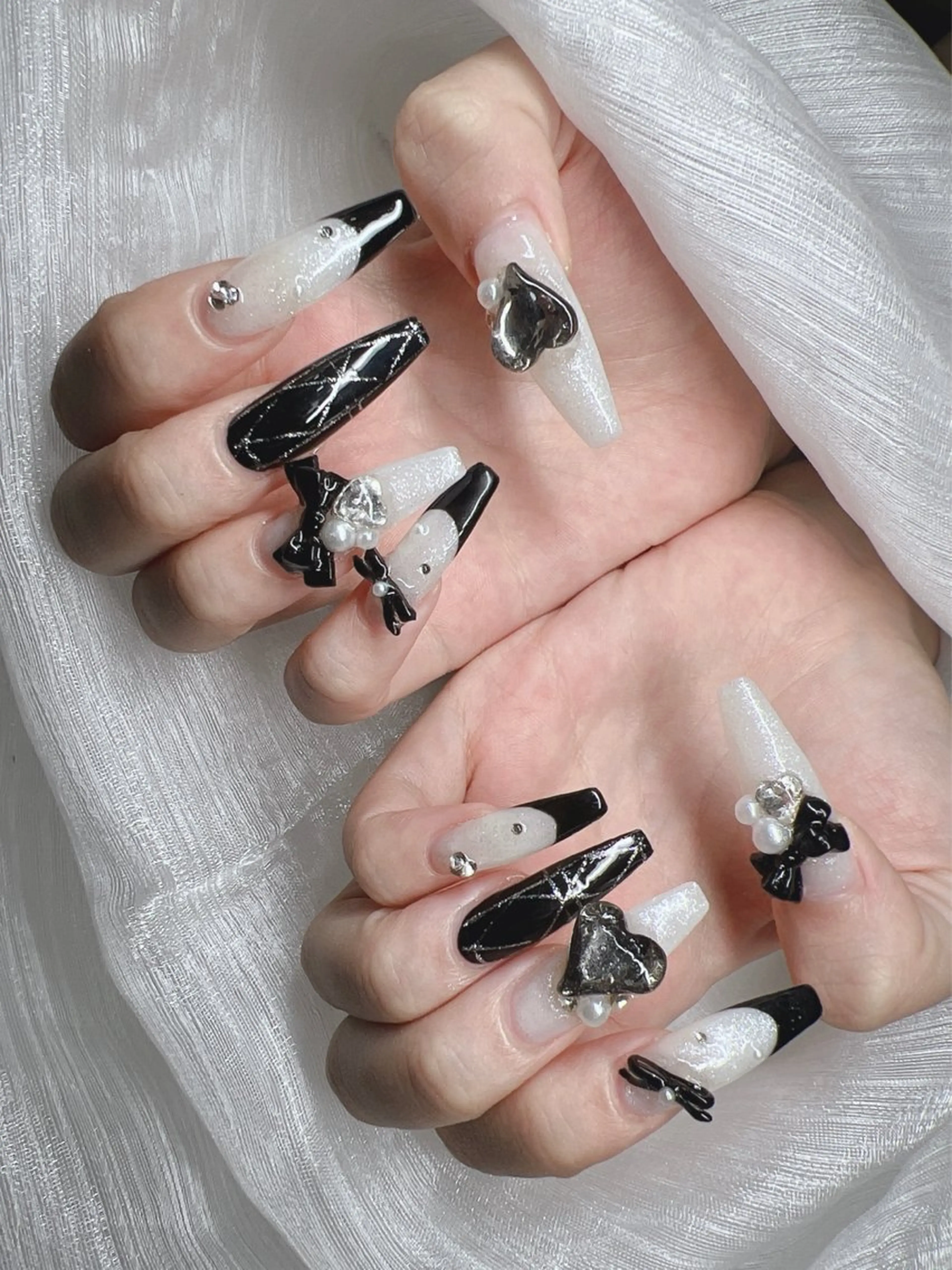 ネイル 長さ出し グラデーション キラキラネイル マグネットネイル ニュアンスネイル ハンドネイル Lee Nails チップ長さだし専門店のネイルデザイン