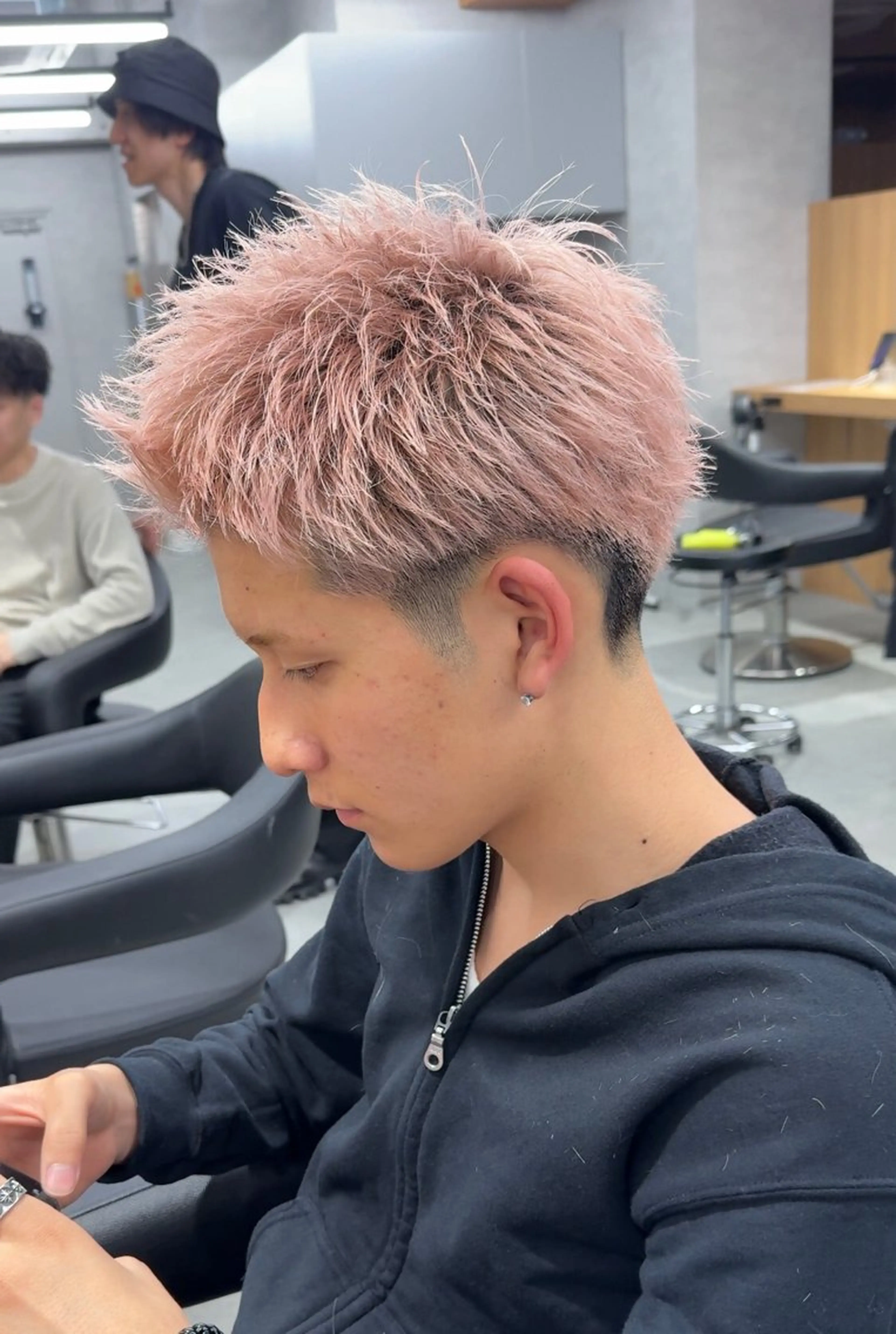 カラー メンズ メンズブリーチ メンズハイトーン ブリーチ ハイトーンカラー ❤️‍🔥メンズ専門 mamu❤️‍🔥のヘアスタイル