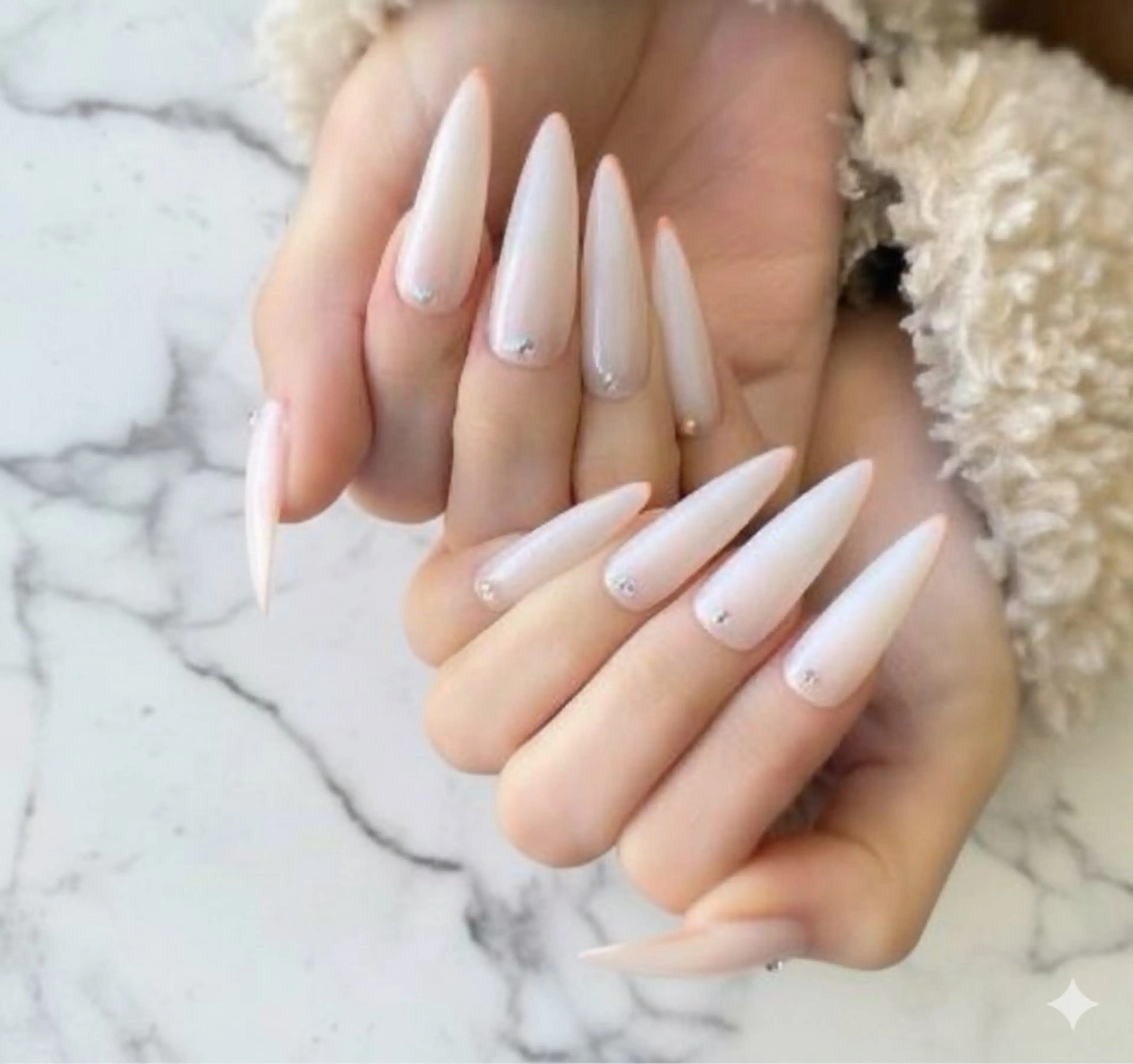 ネイル フレンチネイル ラメ(グリッター) ラメグラデーション マグネットネイル 持ち込み ティーエヌ 金山駅東口店のネイルデザイン