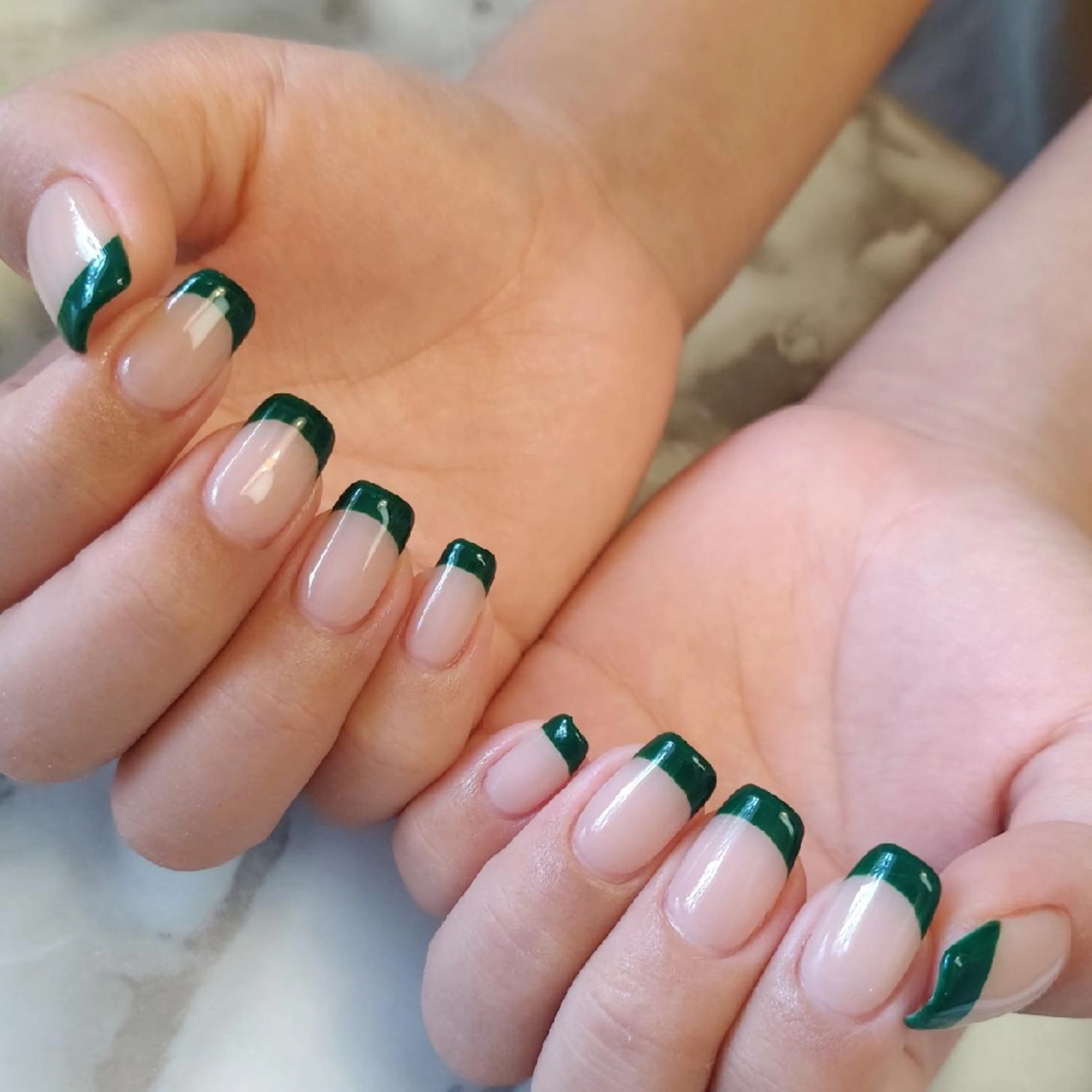 ネイル フレンチネイル ジェヌインネイル 河内のネイルデザイン