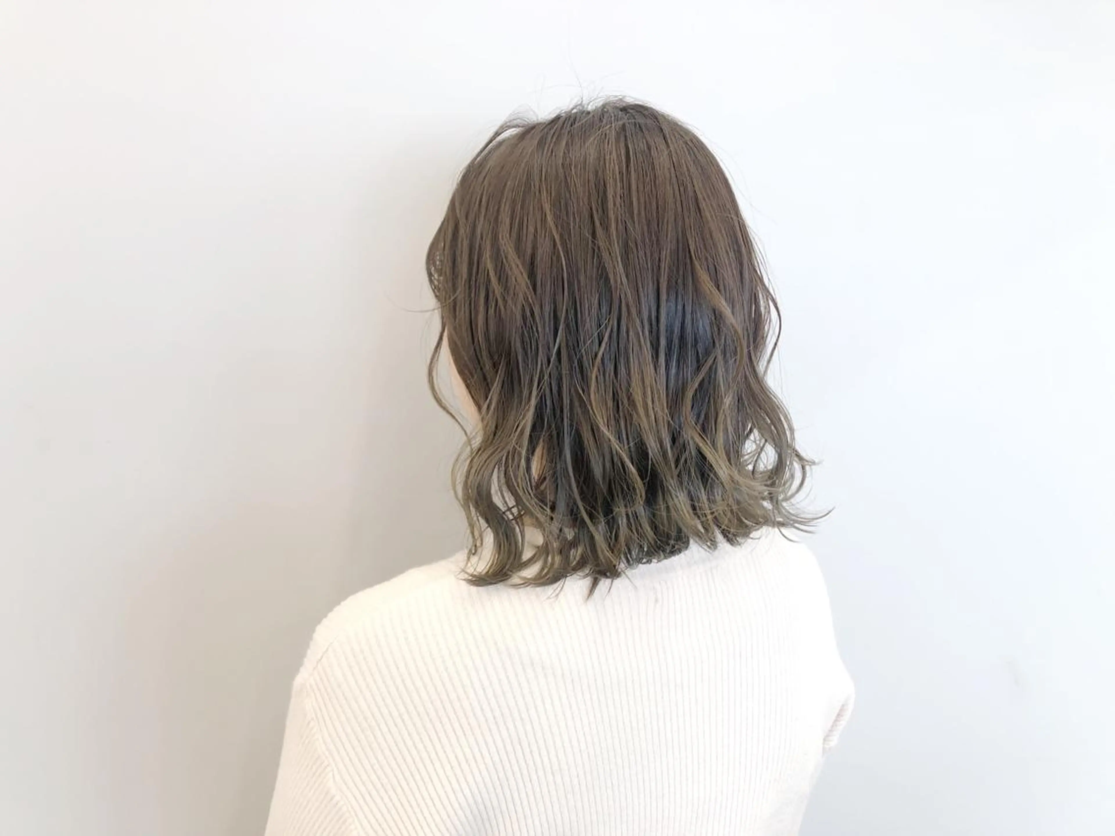 ショート カラー ヘアカラー トリートメント 関 京磨のヘアスタイル