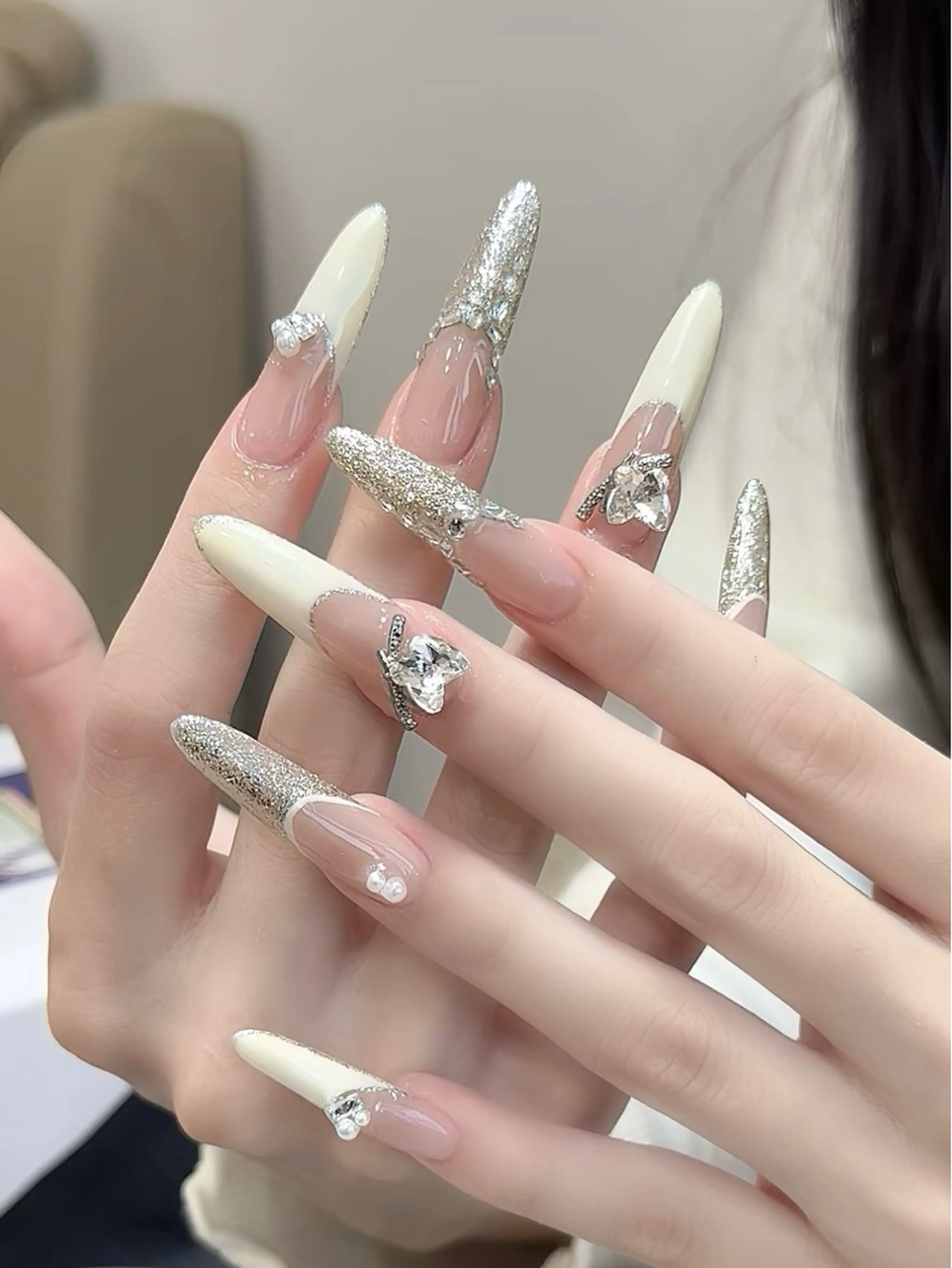ネイル DR NAIL新宿所属・Haruka 🎀のネイルデザイン