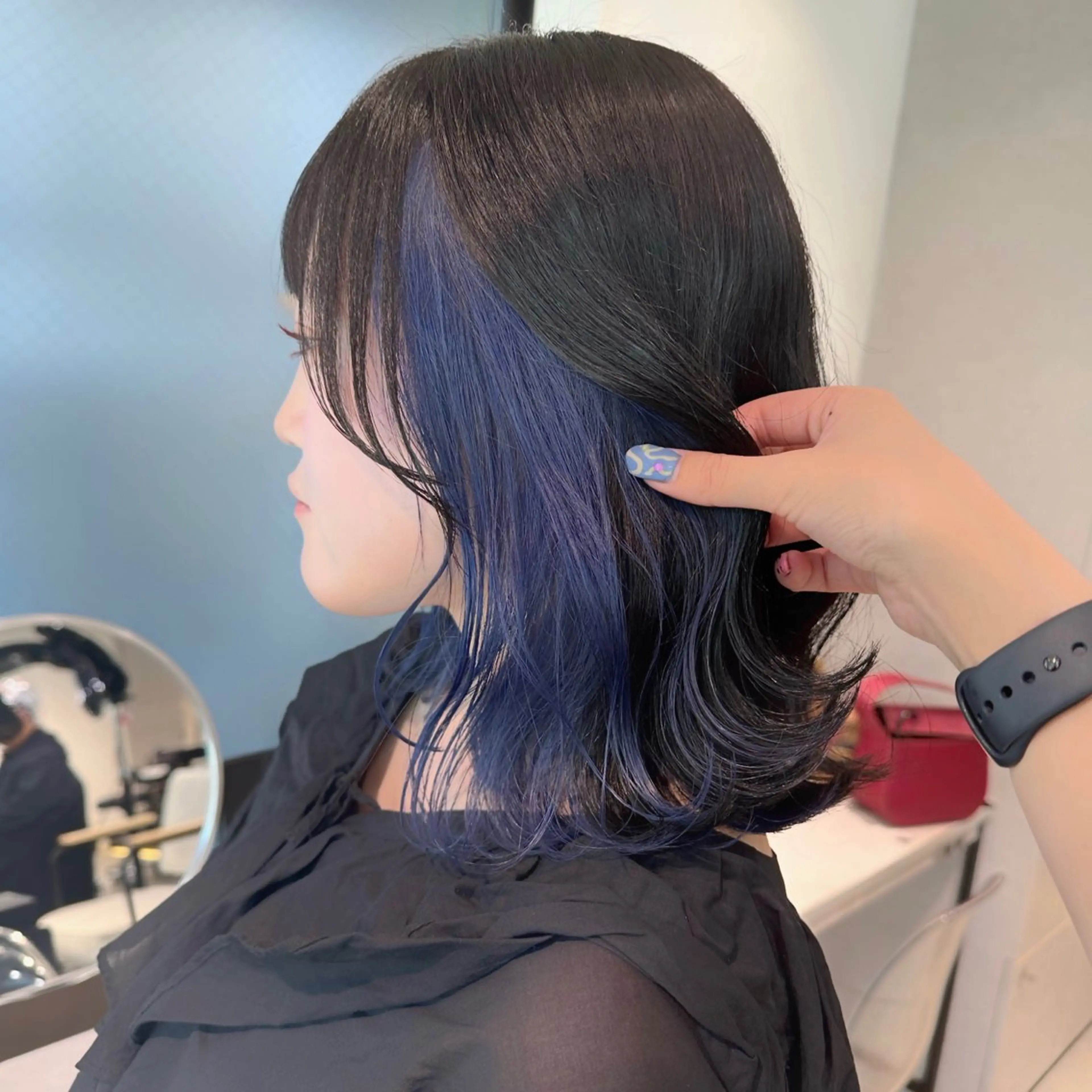 セミロング カラー ブリーチ ブルーカラー インナーカラー カット ヘアカラー トリートメント GO TODAY SHARE SALON 原宿本店所属・ブリーチ/ハイトーン 艶カラー/ユリナのヘアスタイル