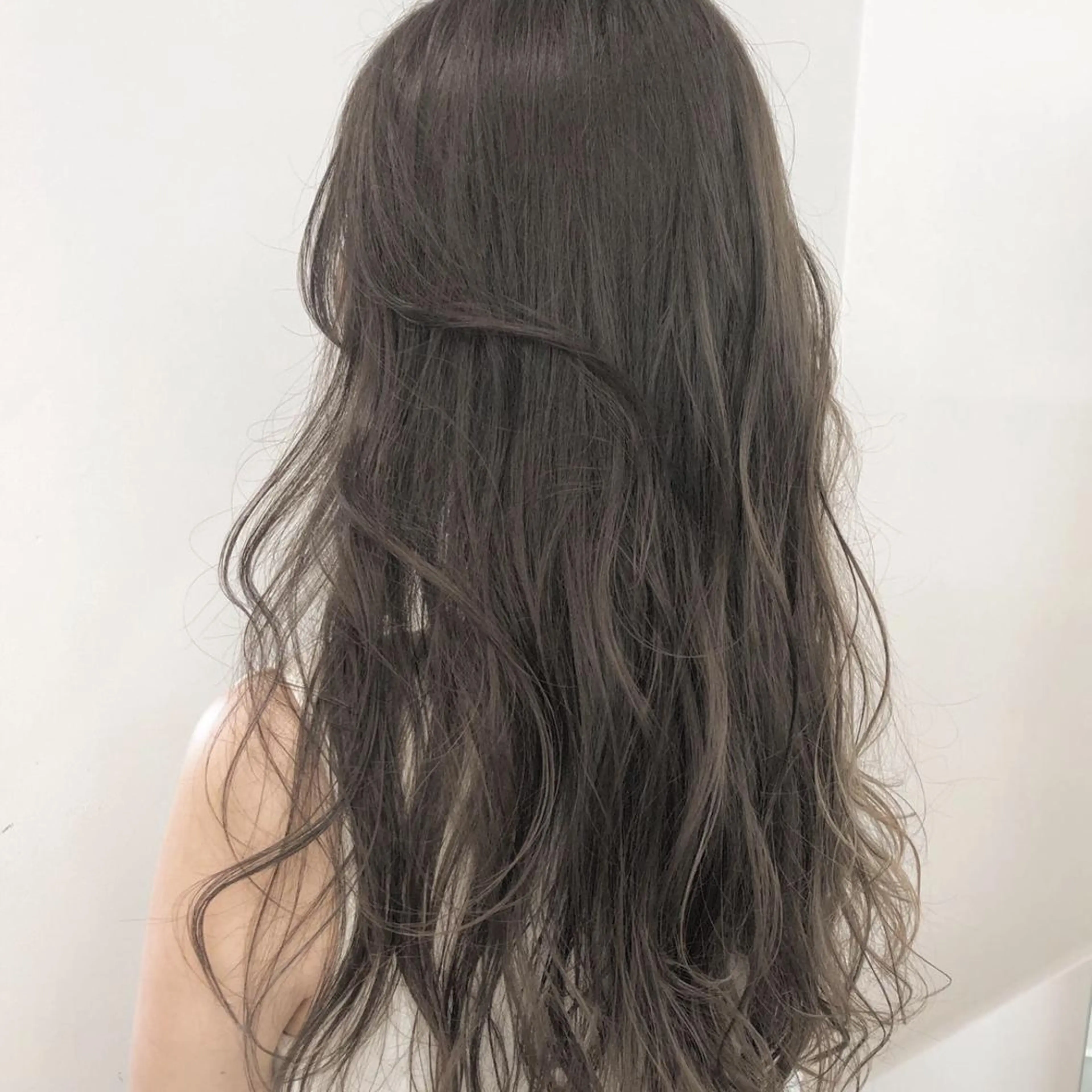 ロング カラー パーマ ヘアアレンジ 🌟髪質改善ケアカラ ー美髪縮毛矯正y🌟のヘアスタイル