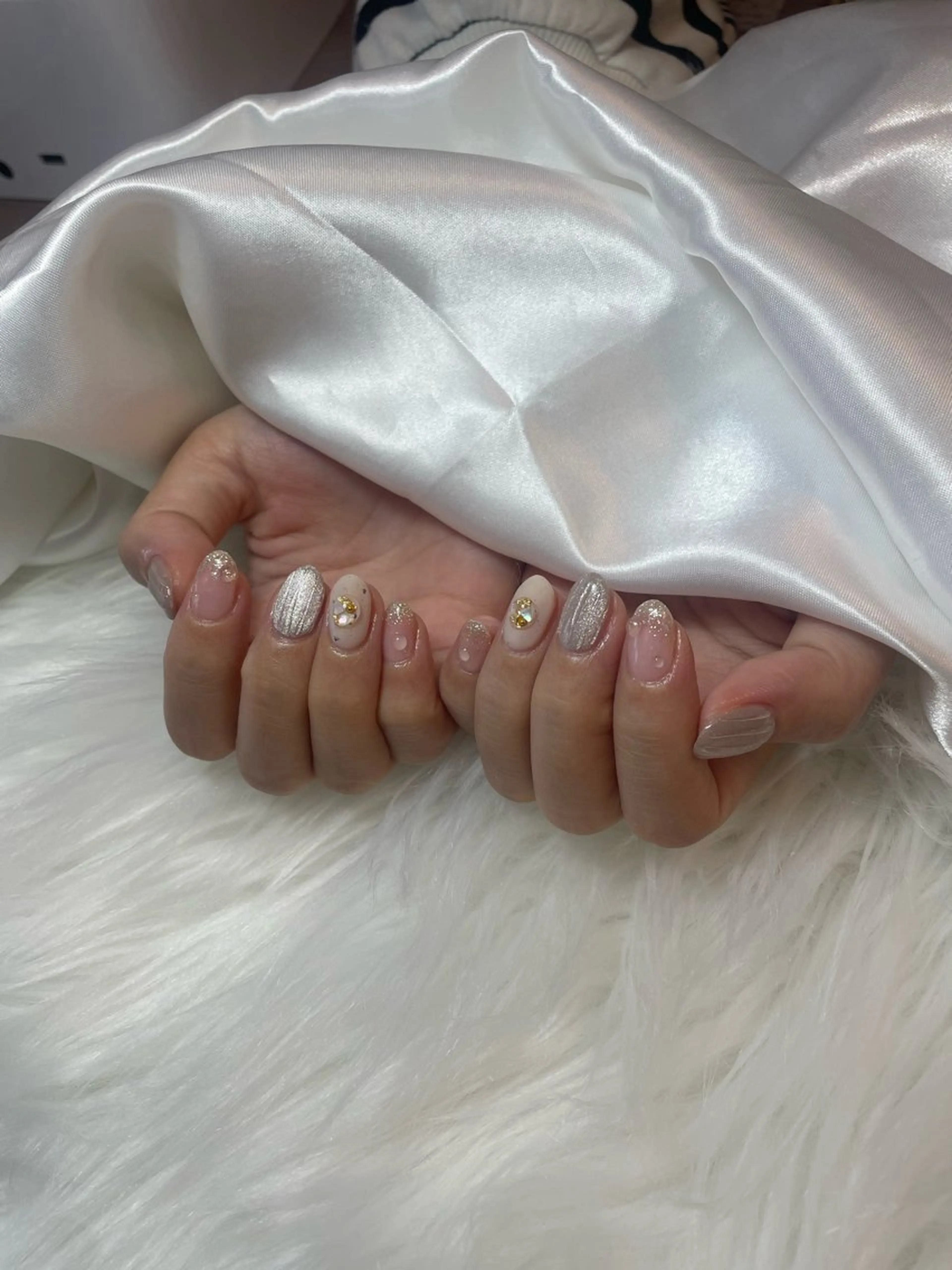 ネイル ブルー フレンチネイル キラキラネイル マグネットネイル シンプルネイル ハンドネイル timtam --sakiのネイルデザイン