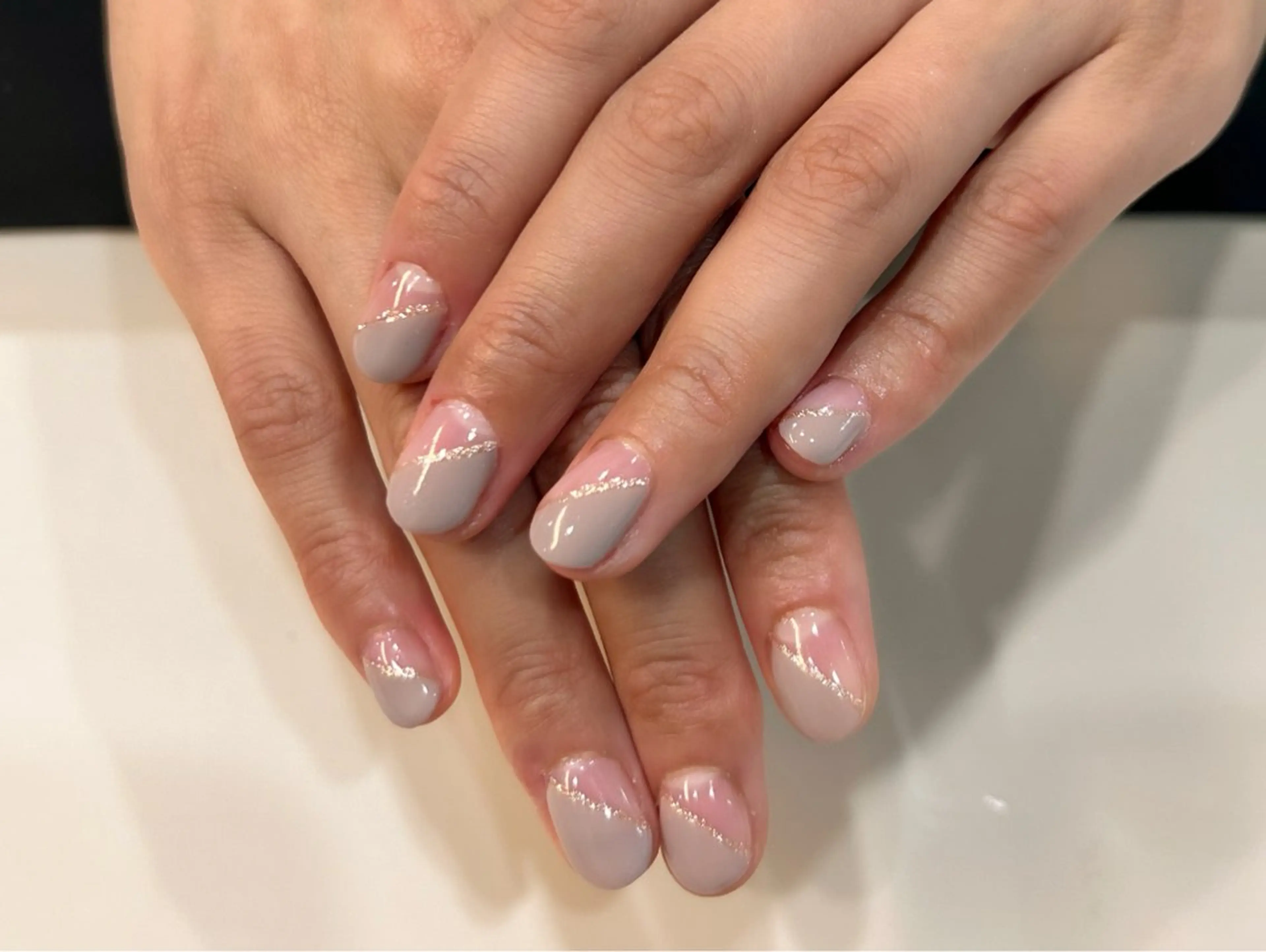 ネイル gratify心斎橋 松本のネイルデザイン