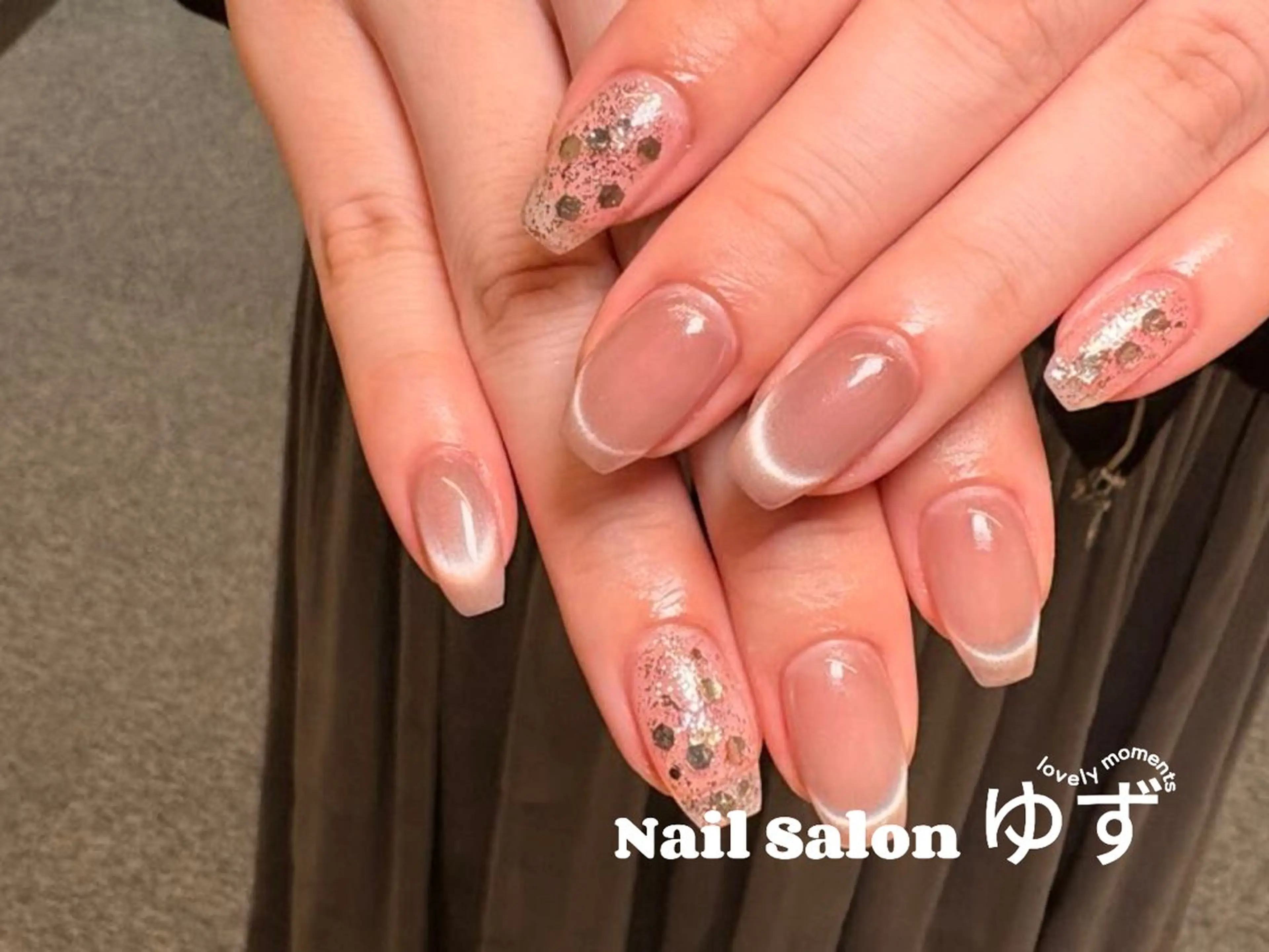 ネイル フレンチネイル キラキラネイル 韓国ネイル ラメ(グリッター) マグネットネイル ハンドネイル ネイルサロン ゆずのネイルデザイン