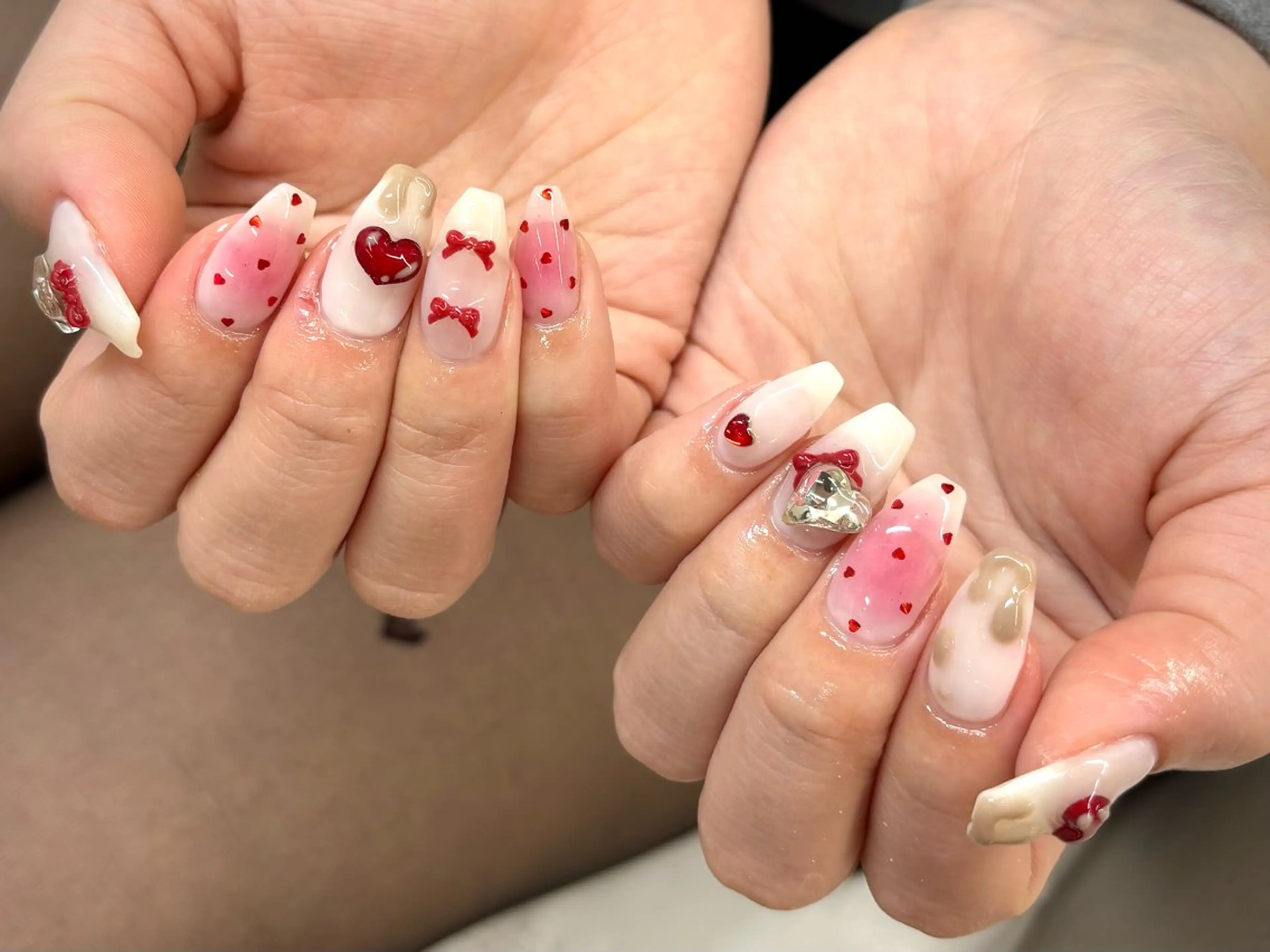 ネイル バレンタイン ハンドネイル GRACE Rioのネイルデザイン