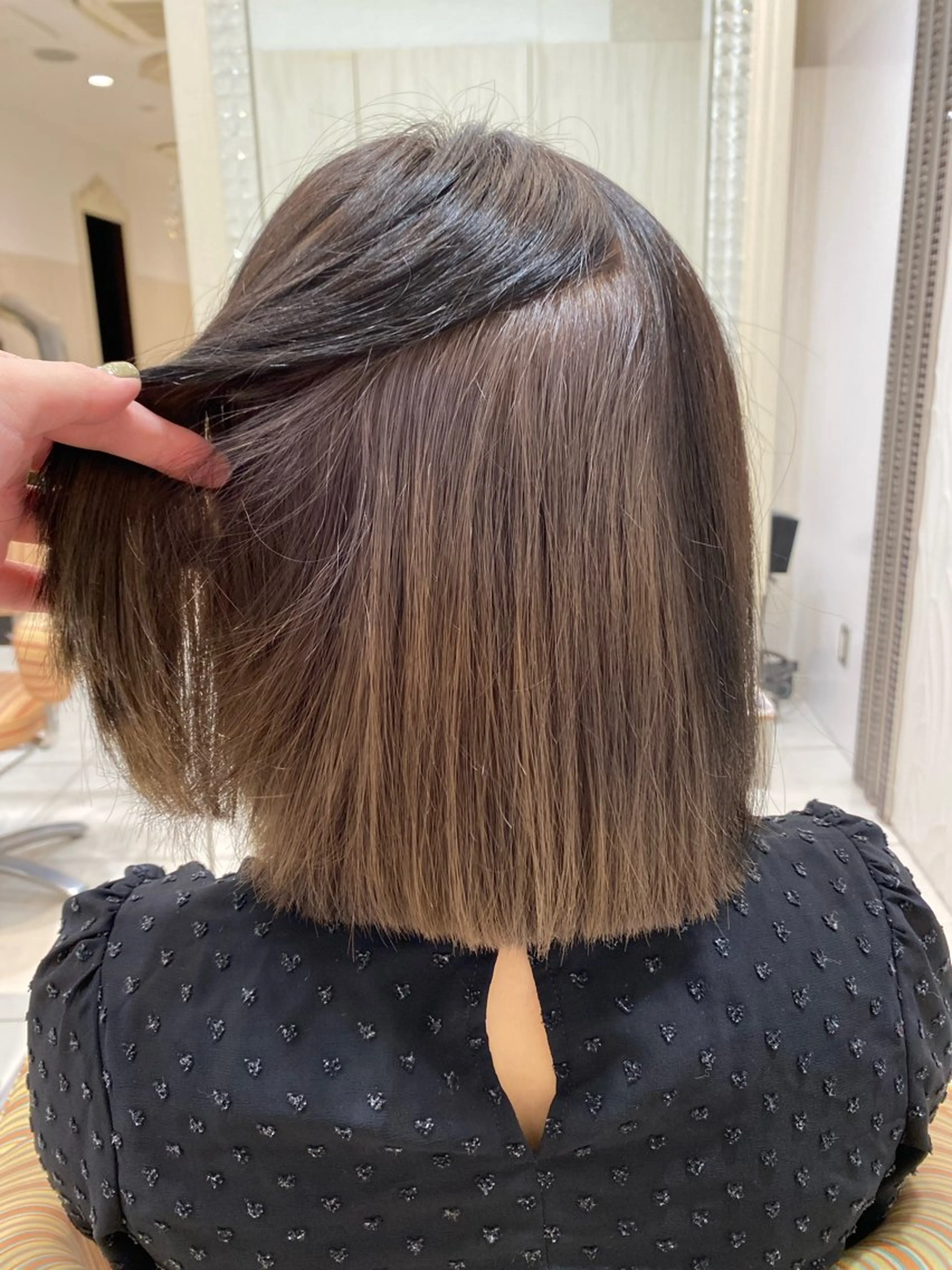 ミディアム カラー ヘアアレンジ カット ヘアカラー トリートメント 🥀暖色韓国ヘア💕 保科侑花のヘアスタイル