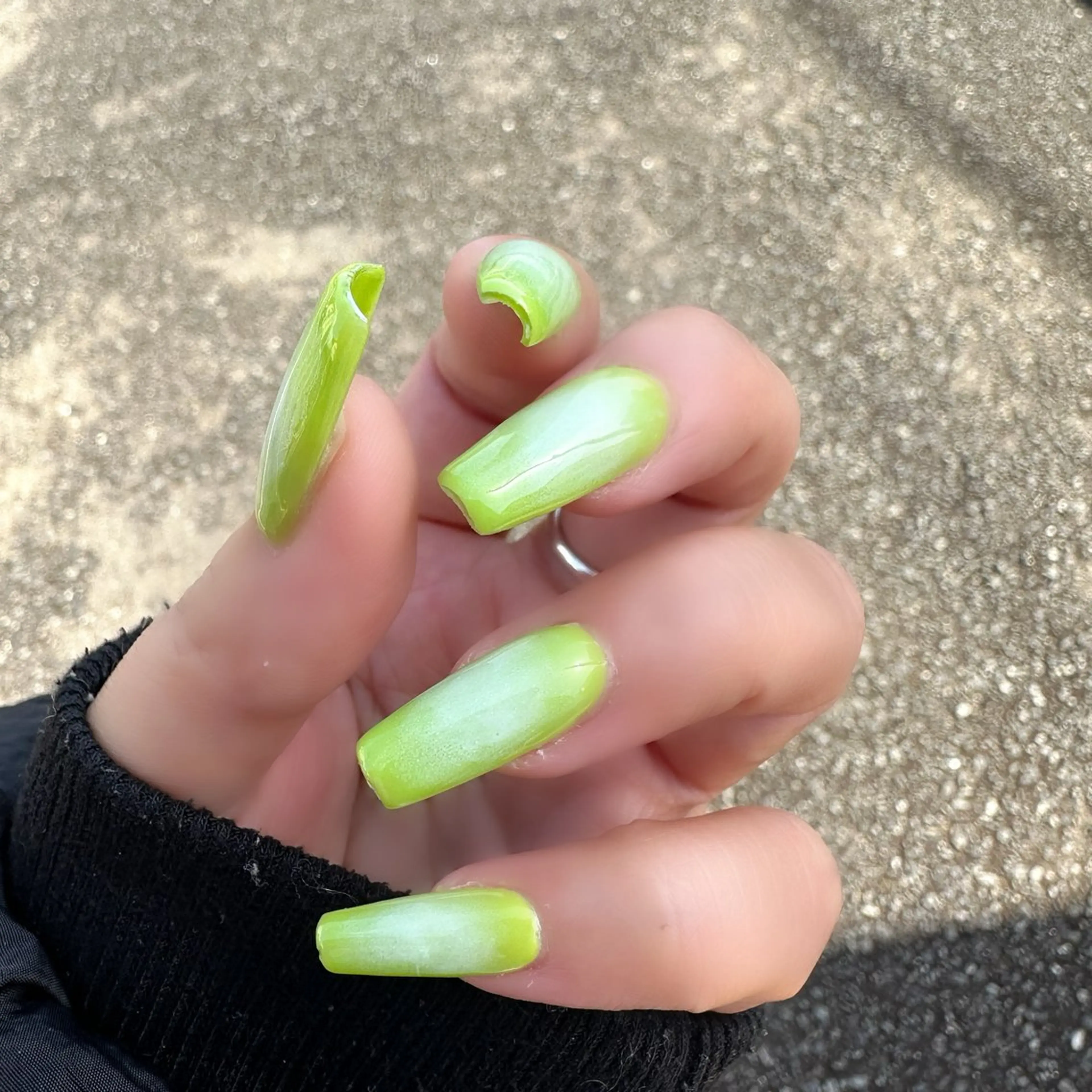 ネイル 新山 聖のネイルデザイン