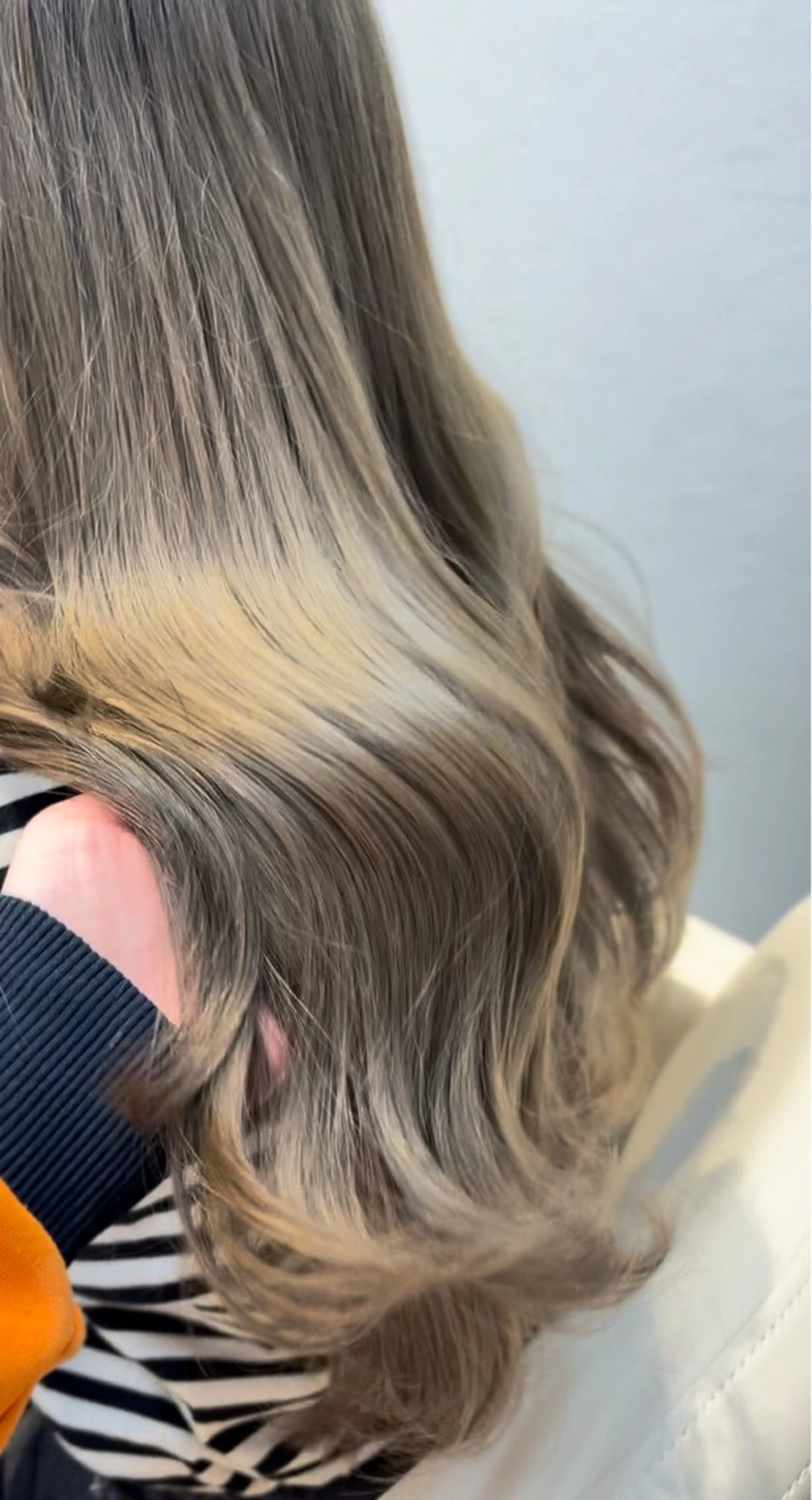 ロング カラー 透明感カラー ヘアカラー 韓国ヘア/レイヤー カット/KANAのヘアスタイル