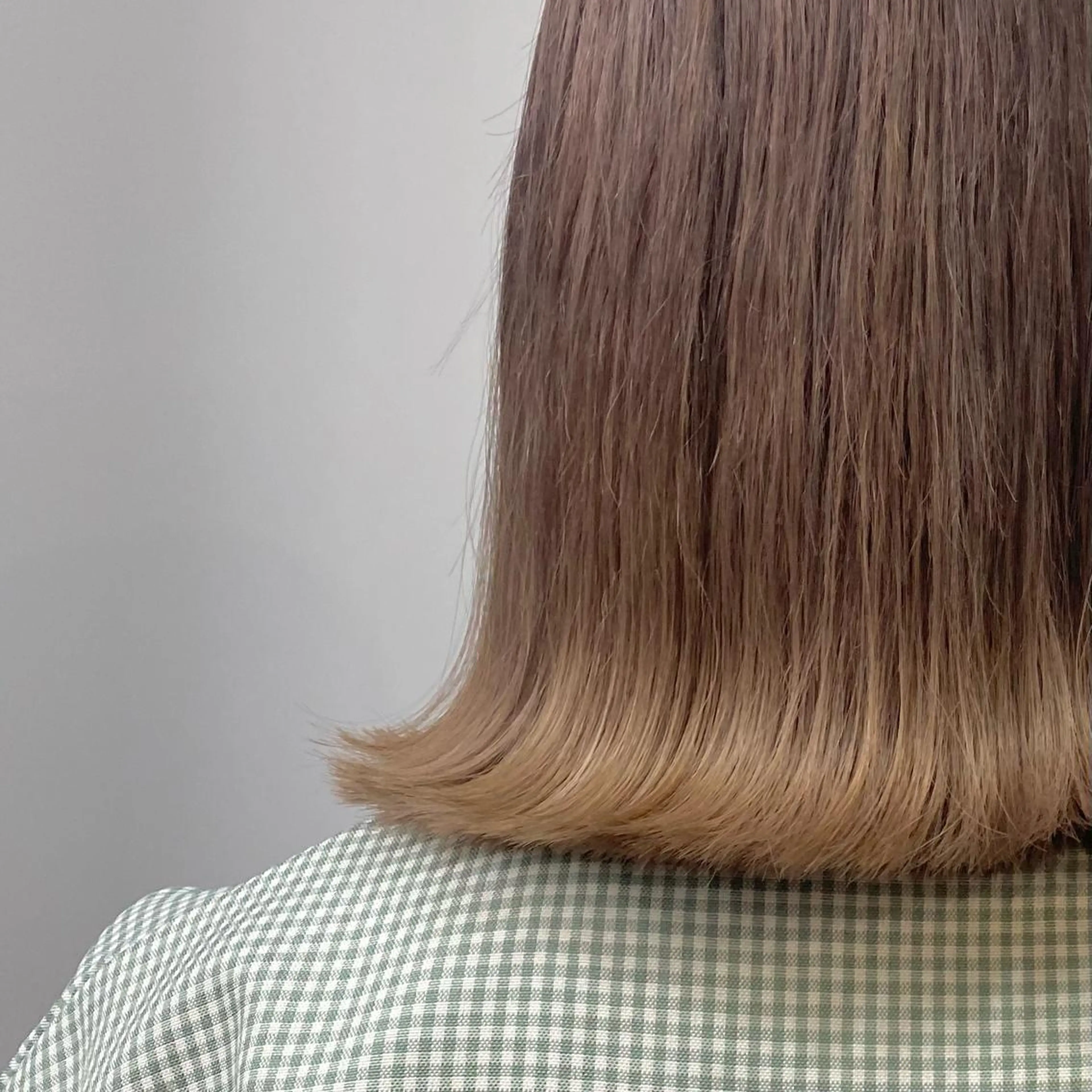 ロング カラー ヘアアレンジ ツガミ リナのヘアスタイル