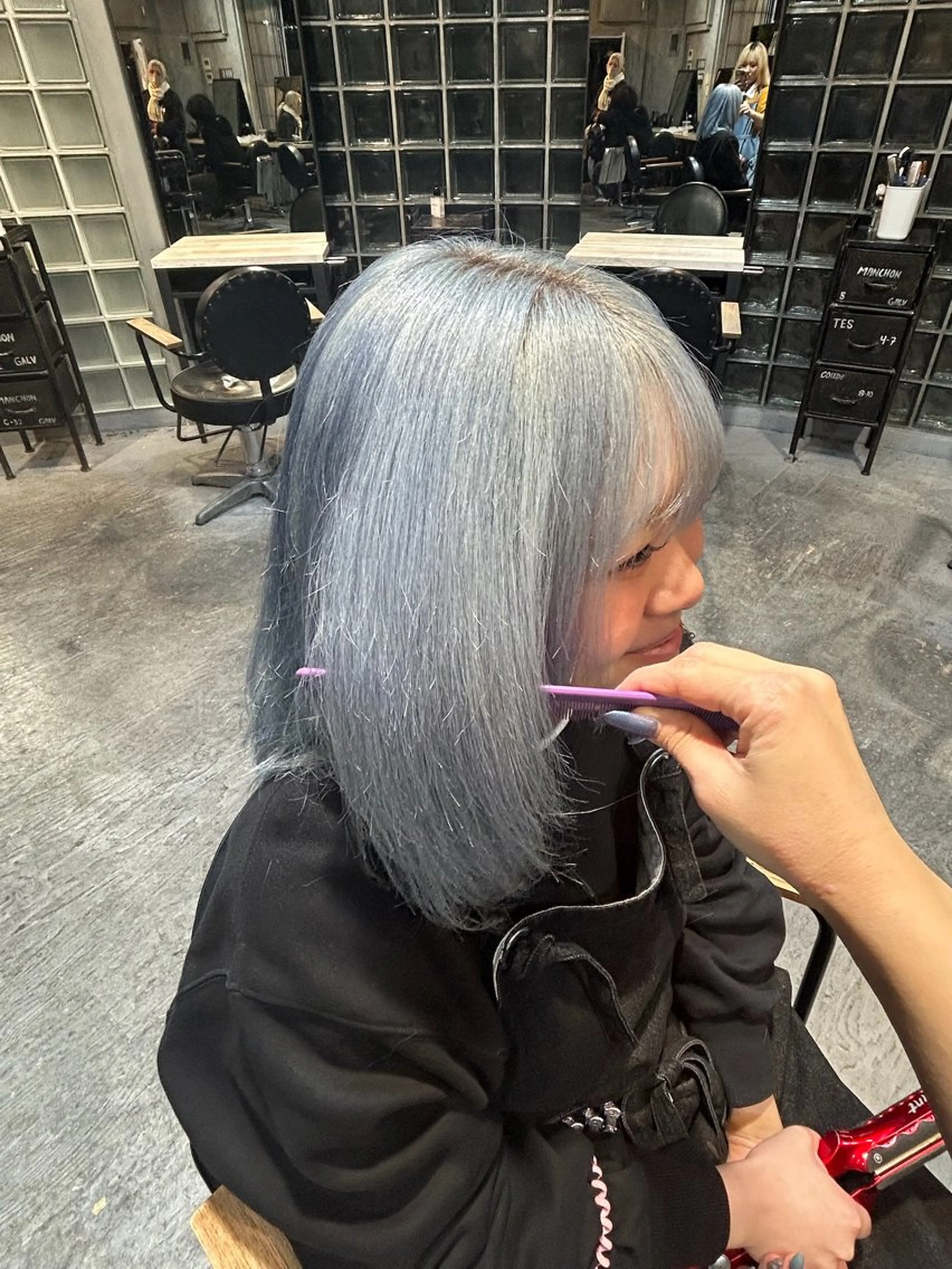 セミロング おがわ まなのヘアスタイル