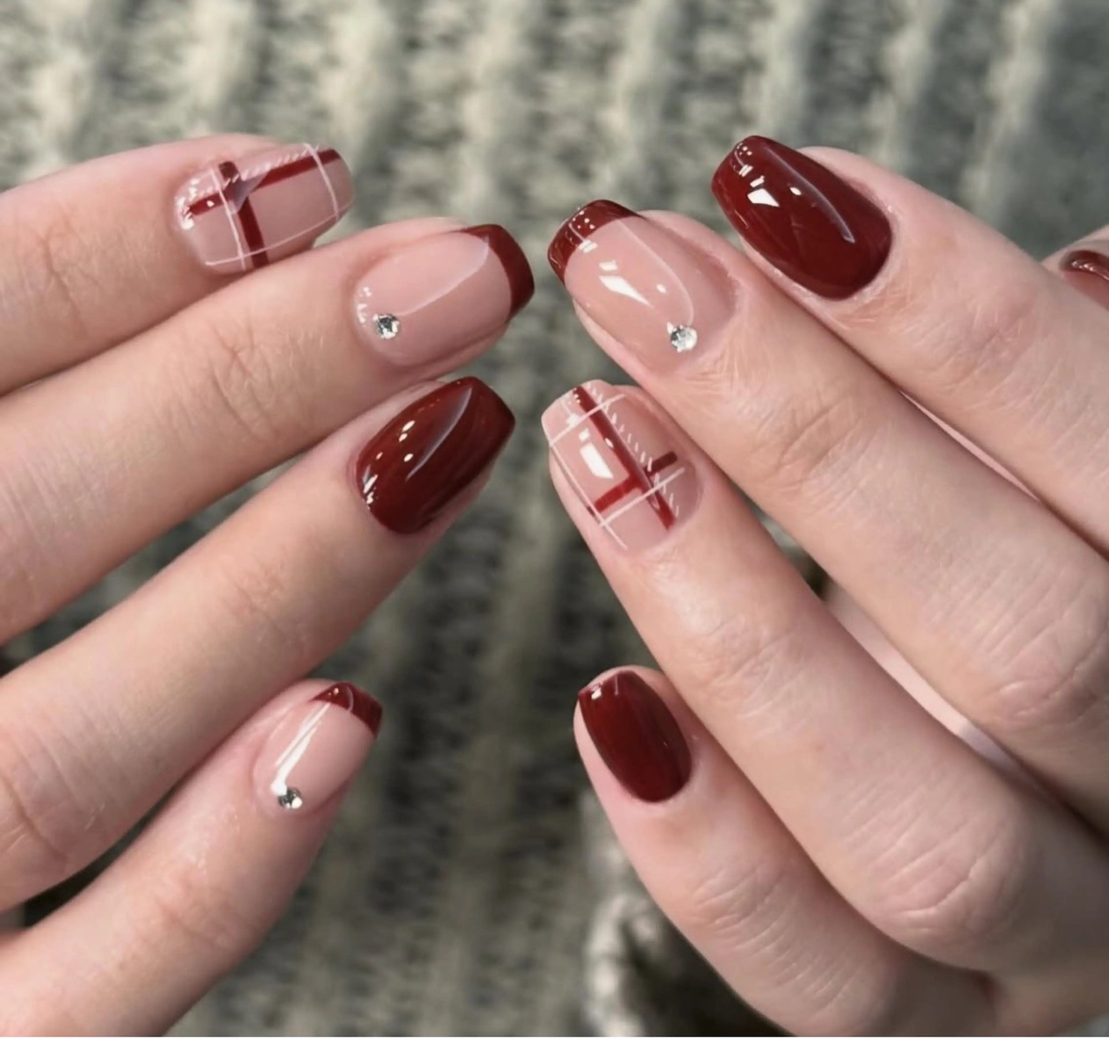 ネイル ハンドネイル 🎀PG🩵 ネイルサロンのネイルデザイン