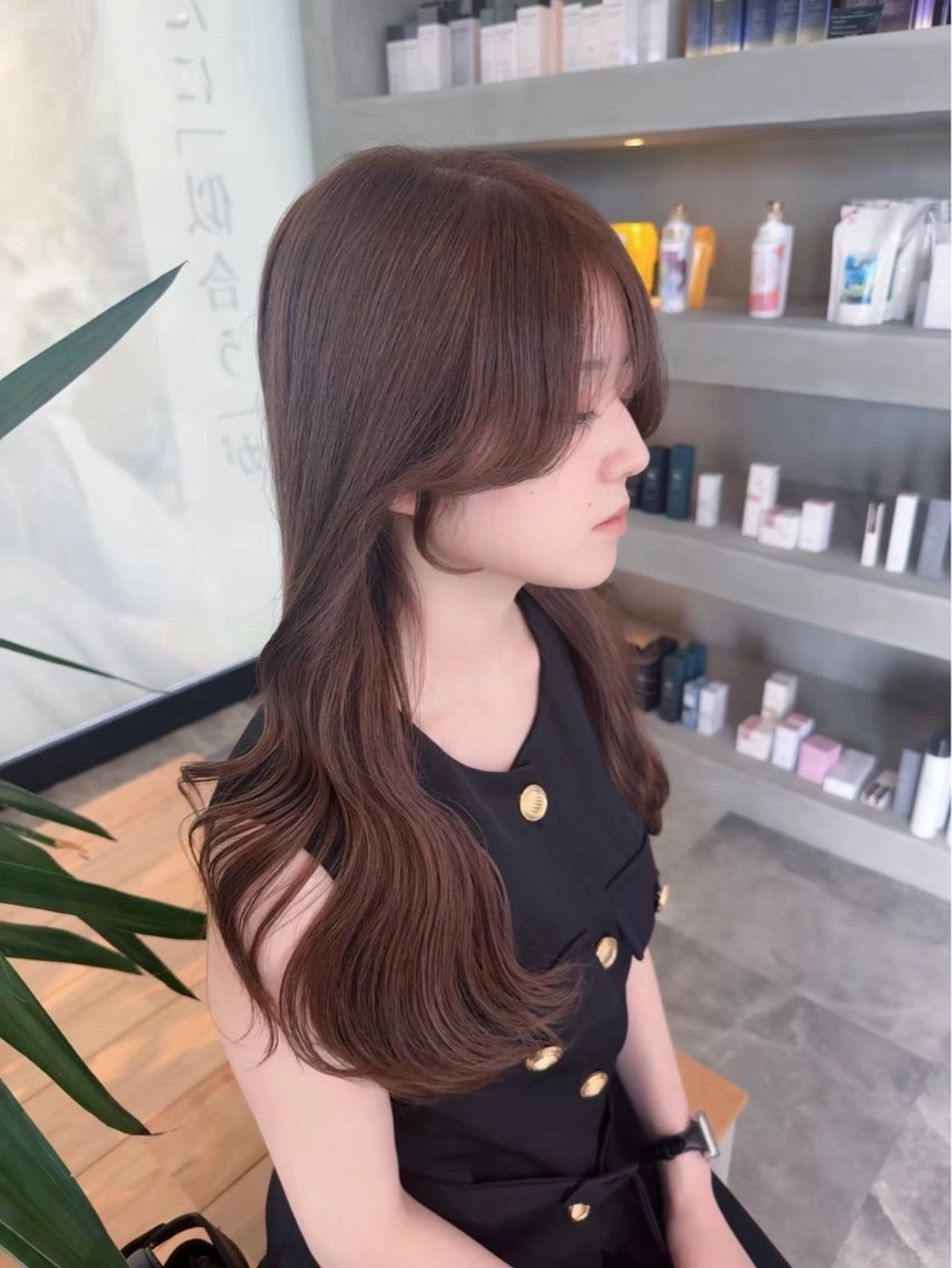 セミロング カラー ブリーチカラー特化 ✨️永井諒のヘアスタイル