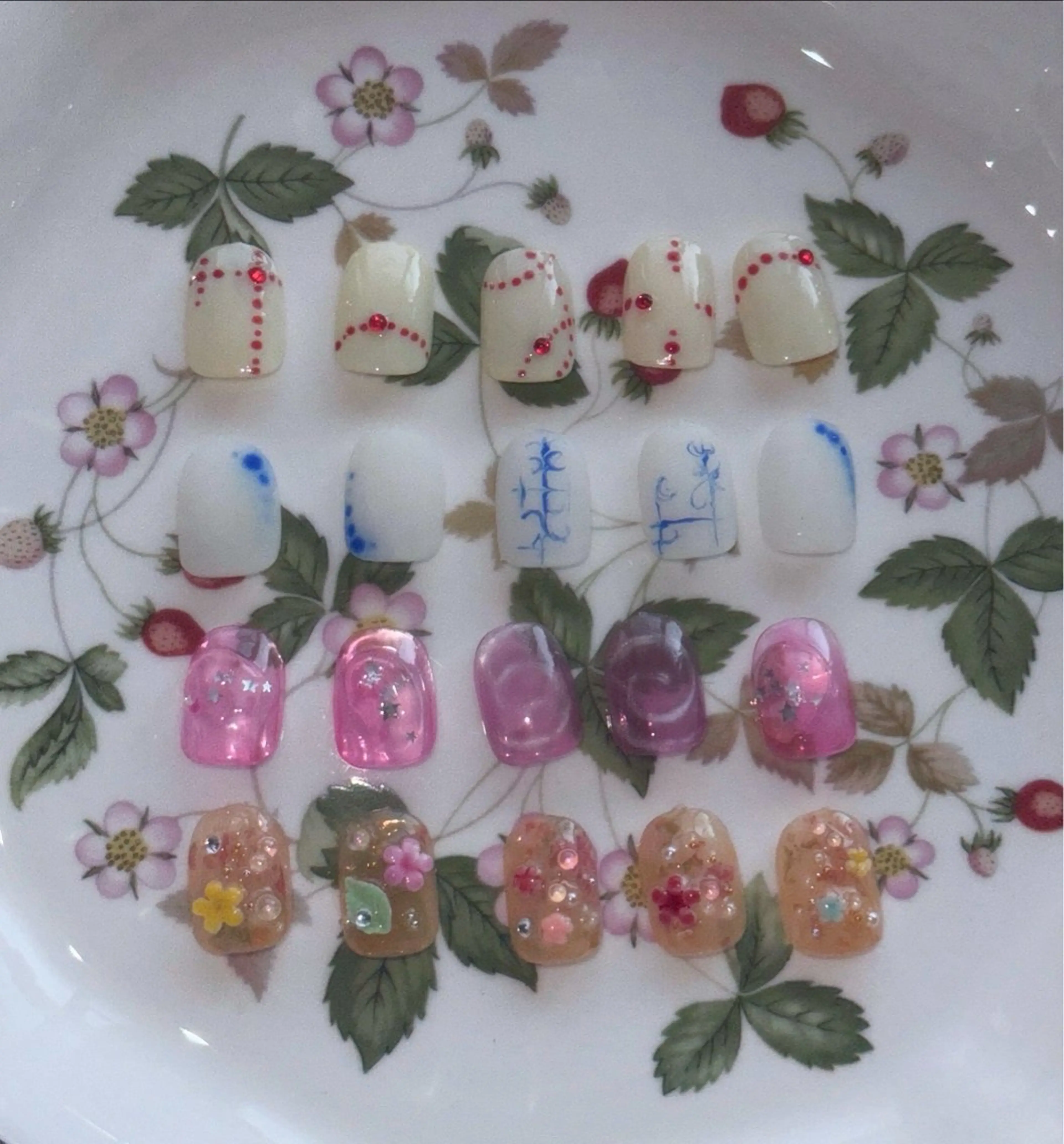 【オフあり/ケア込み】定額デザインから選ぶアート10本 / 5500円の写真