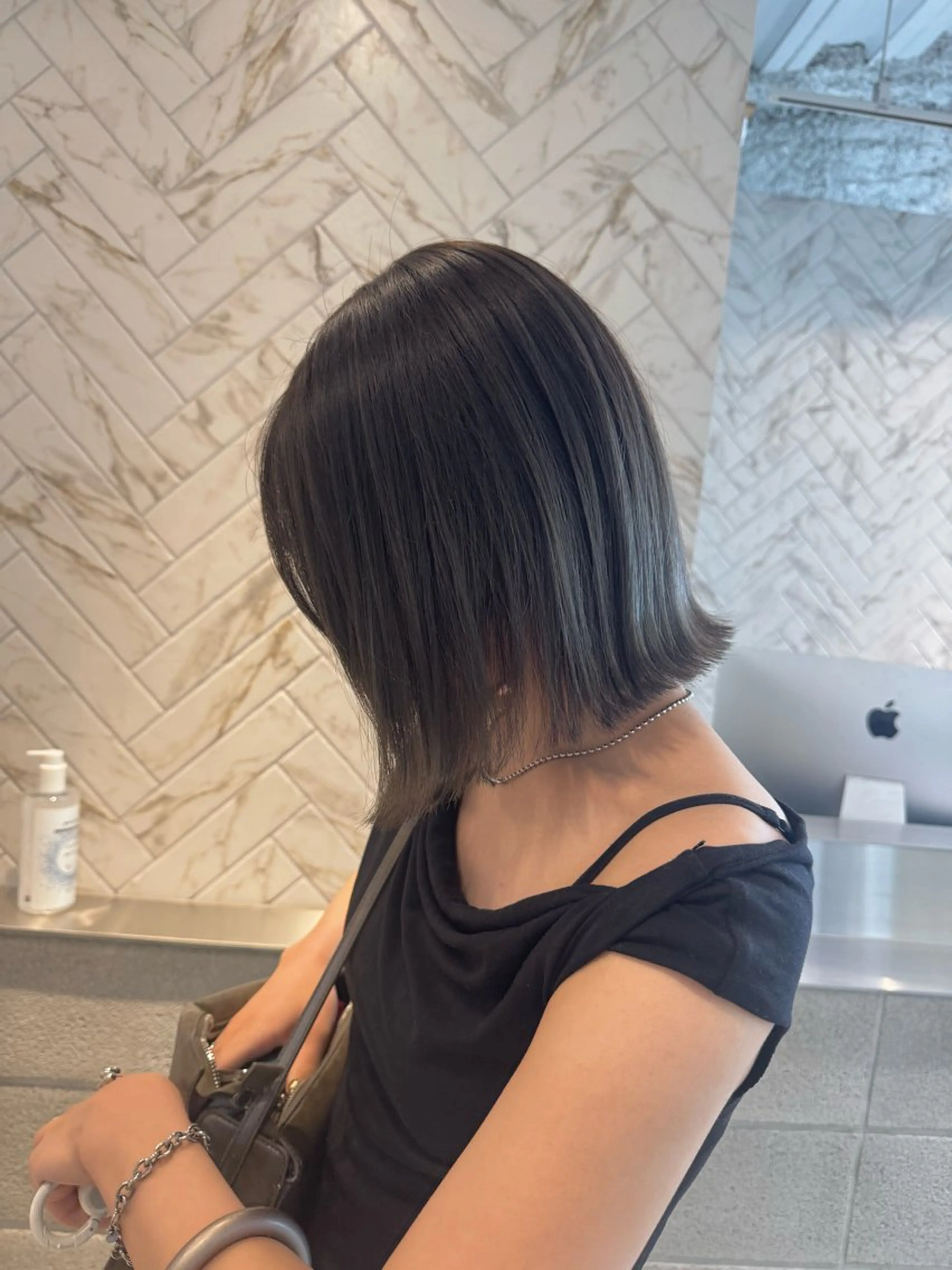 ショート カラー ヘアカラー トリートメント 店長　MANAMI ／ブリーチ／骨格ボブのヘアスタイル