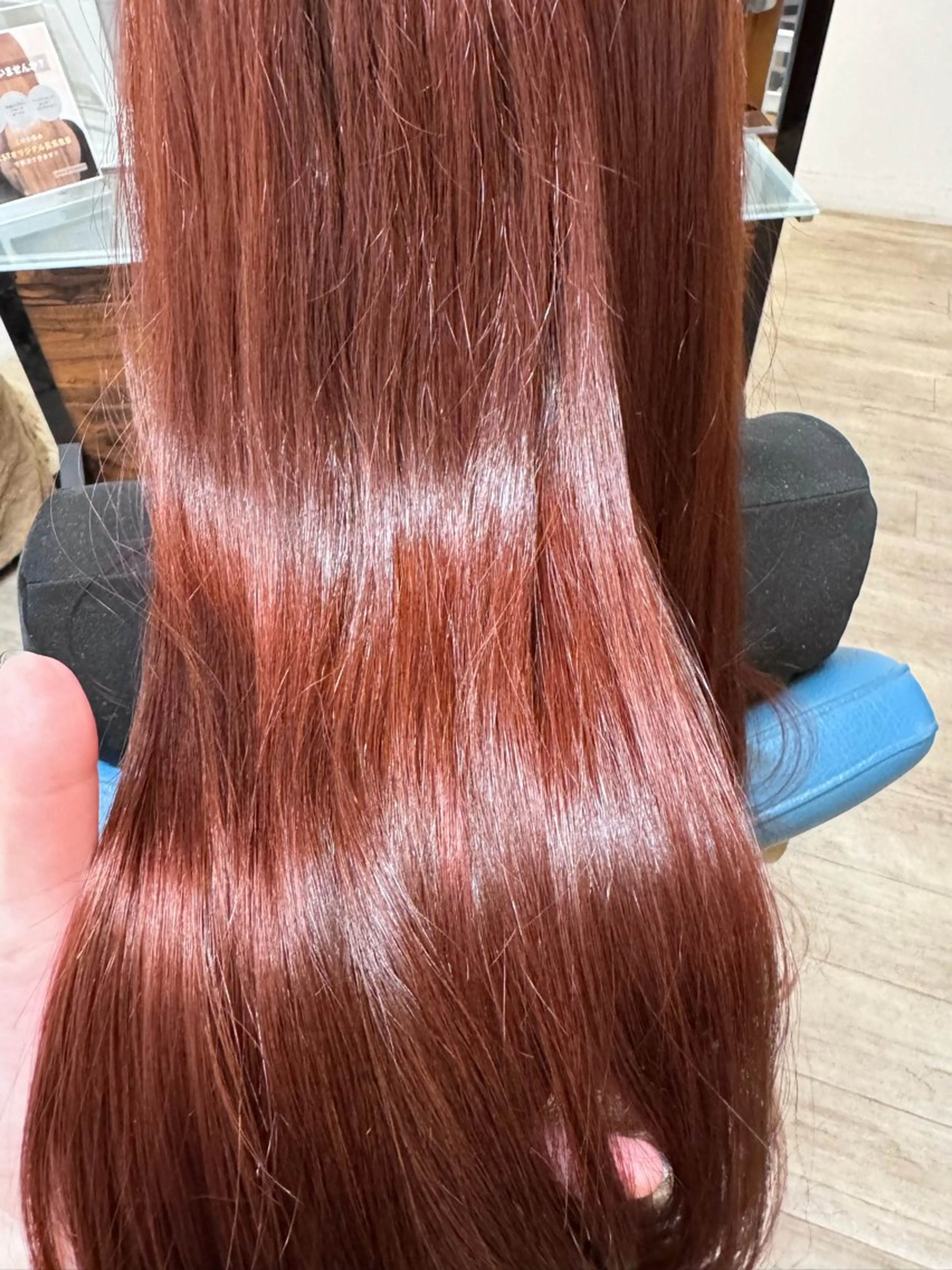 ロング カラー ブリーチ レッドカラー ヘアカラー CHEST　若松 采実の眉毛・アイブロウイメージ