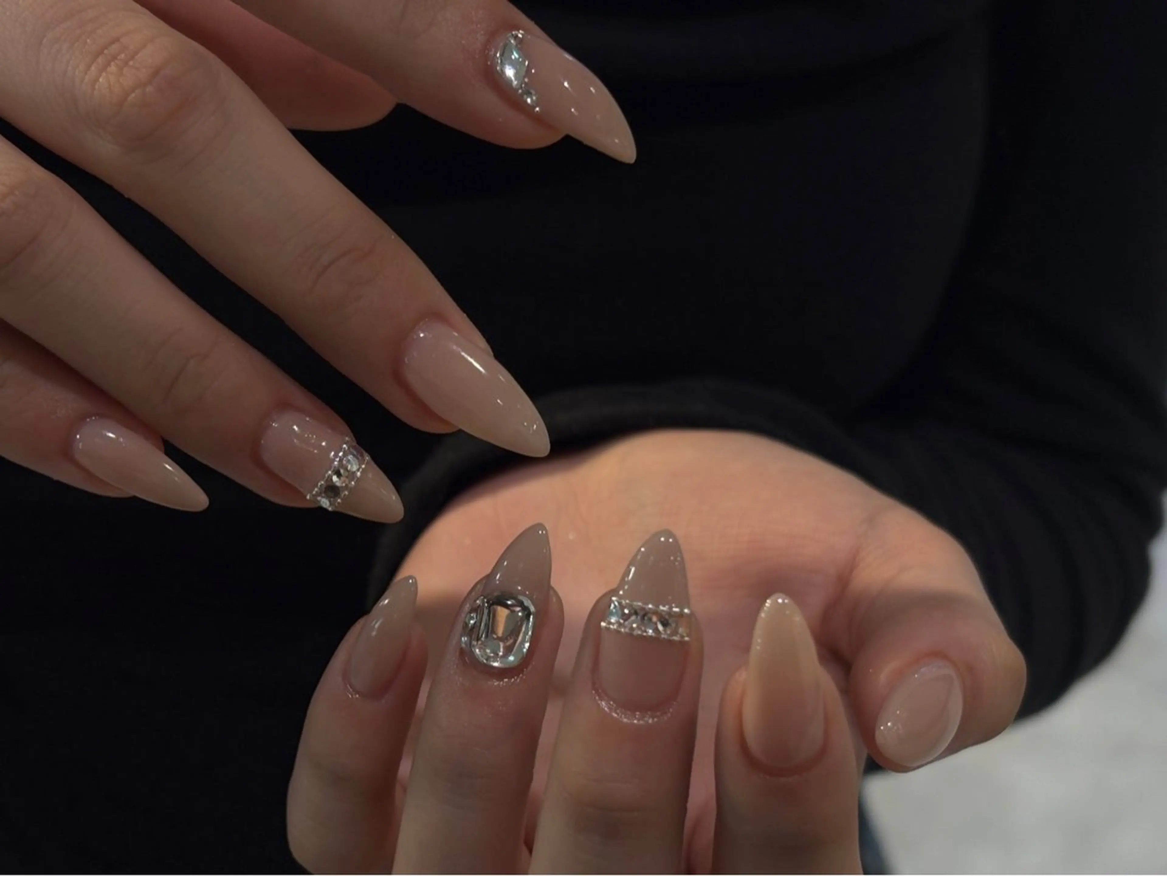 ネイル ハンドネイル h i n a 🪽のネイルデザイン