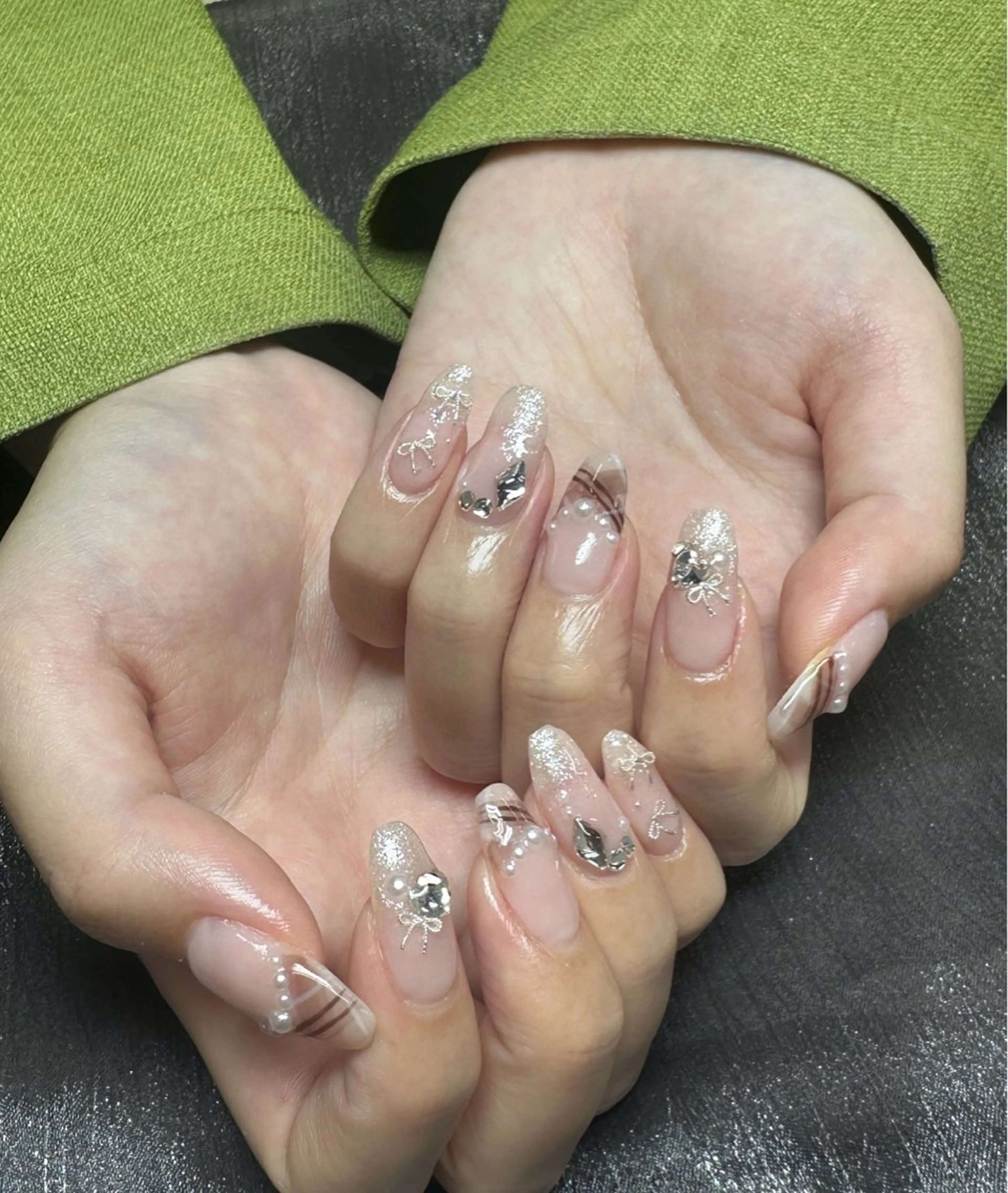 ネイル ハンドネイル ハンドケア Kaka_ パラジェル、長さだしのネイルデザイン