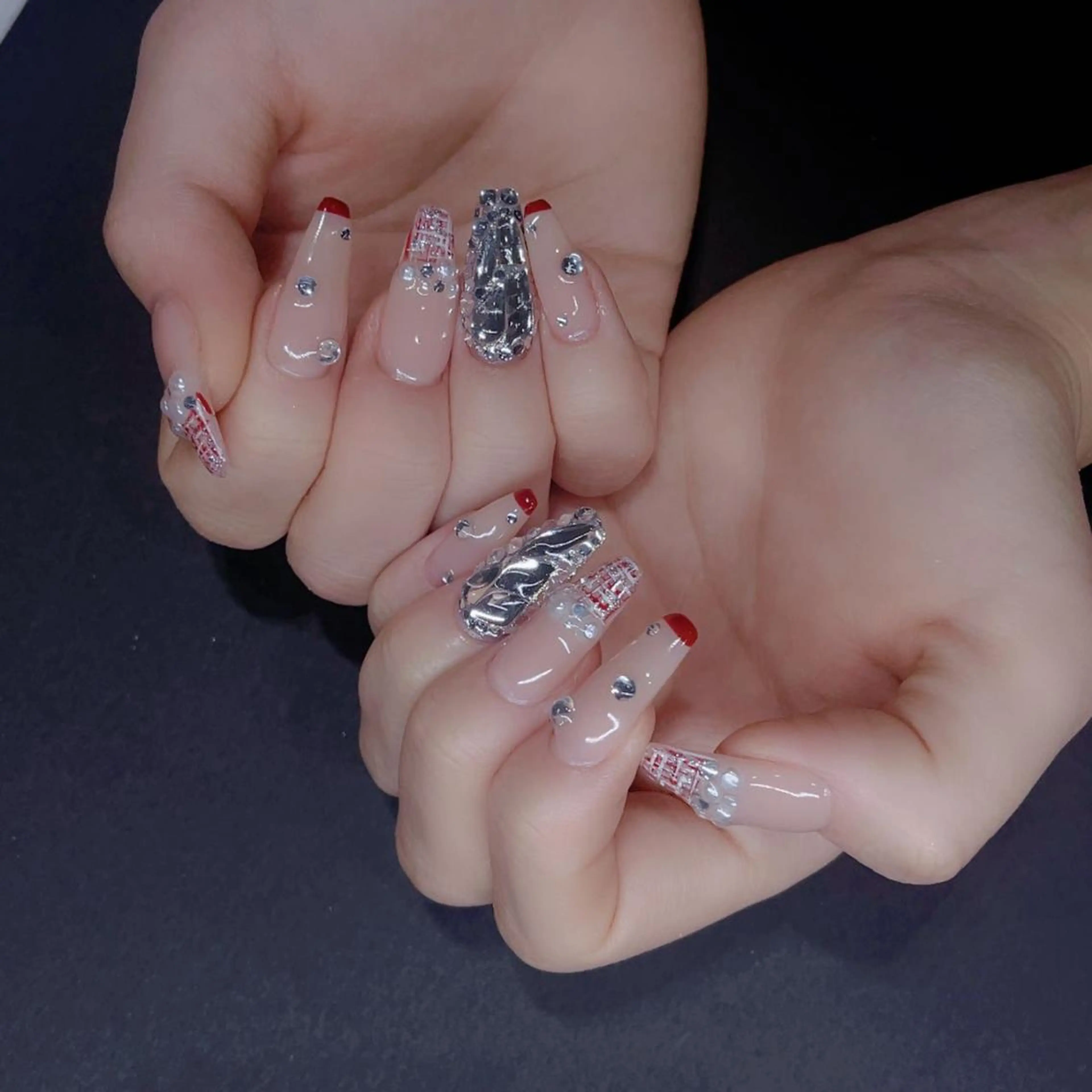 ネイル Queens PUPUのネイルデザイン