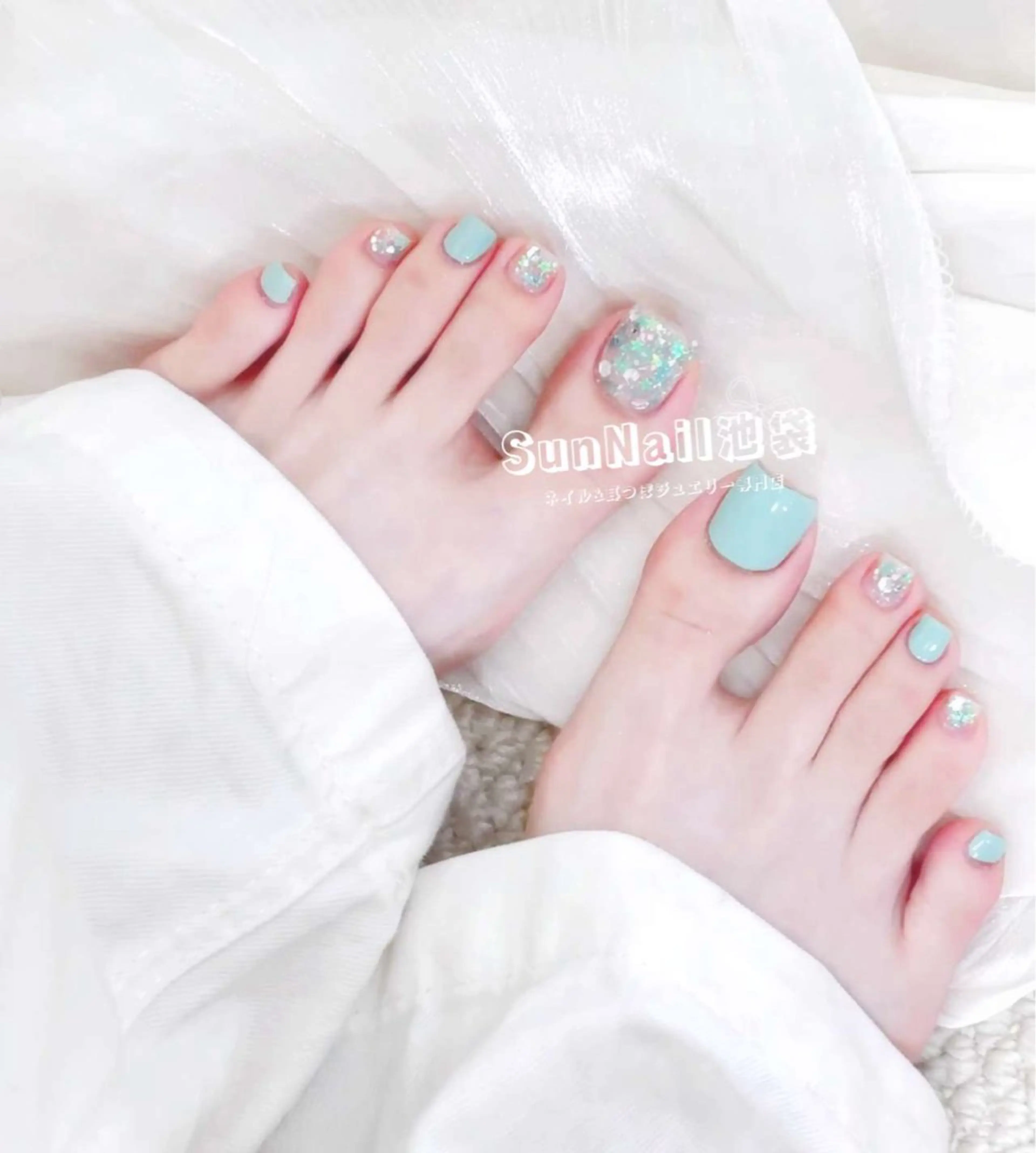 ネイル 長さ出し フットネイル マグネットネイル リボン 夏ネイル SunNail池袋駅 ワンホンネイルのネイルデザイン