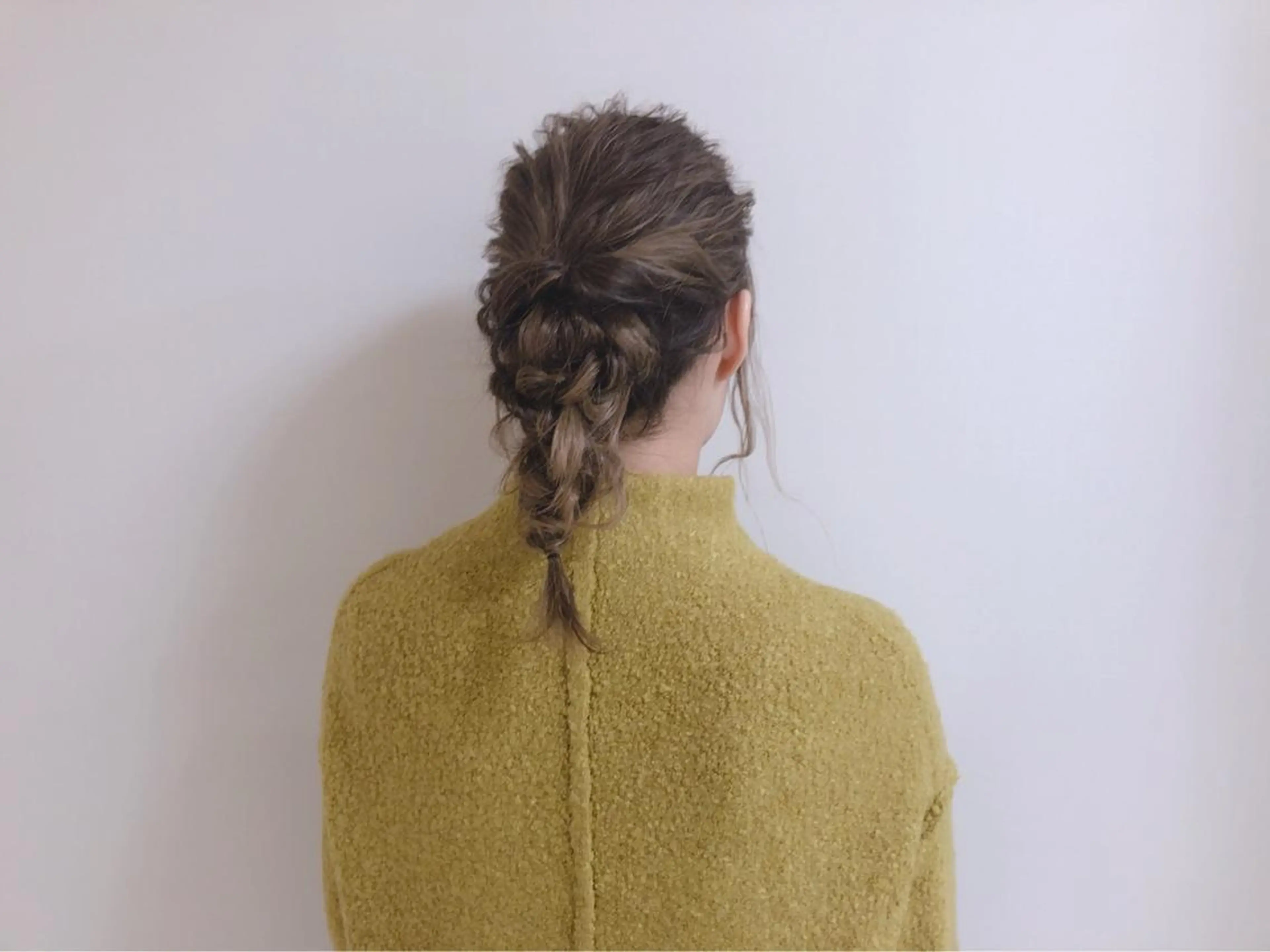 セミロング ヘアアレンジ ヘアセット 【暖色カラー特化】 中山由梨のヘアスタイル