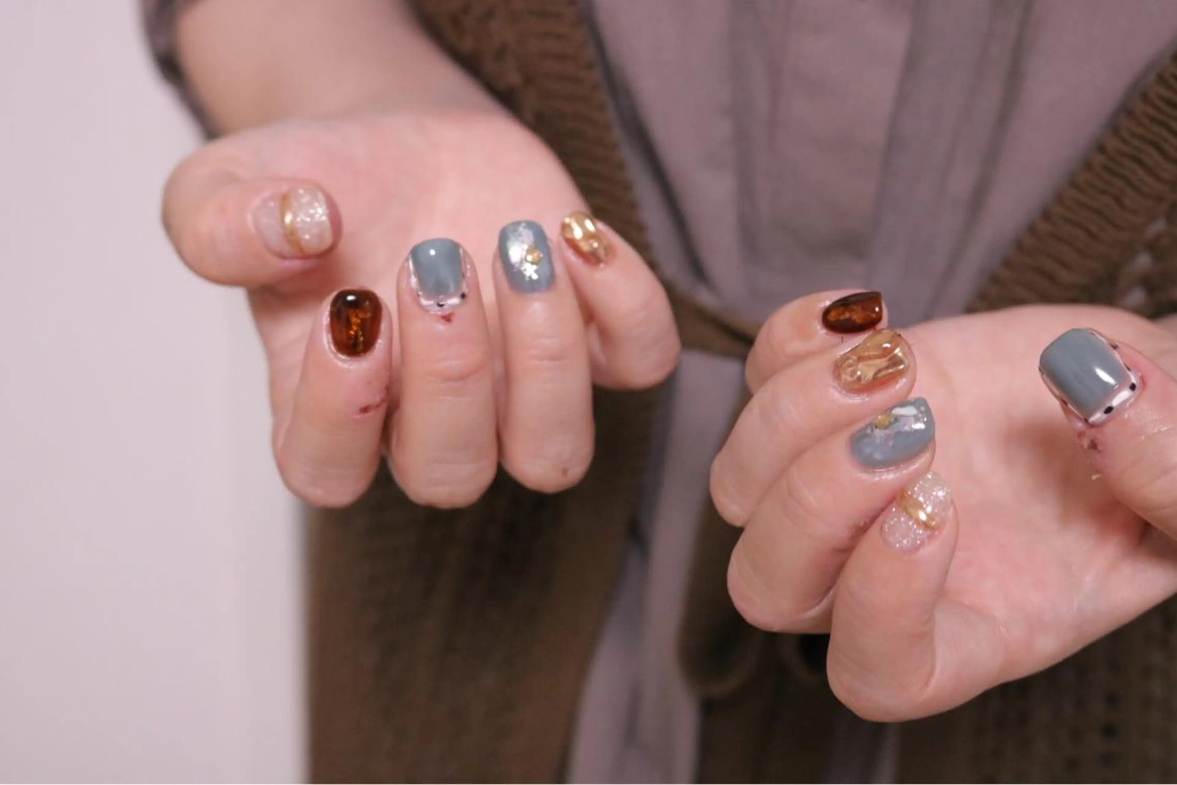 ネイル オーロラネイル カジュアル 長さ出し ジェルネイル 韓国ネイル ハンドネイル MH Nailのネイルデザイン